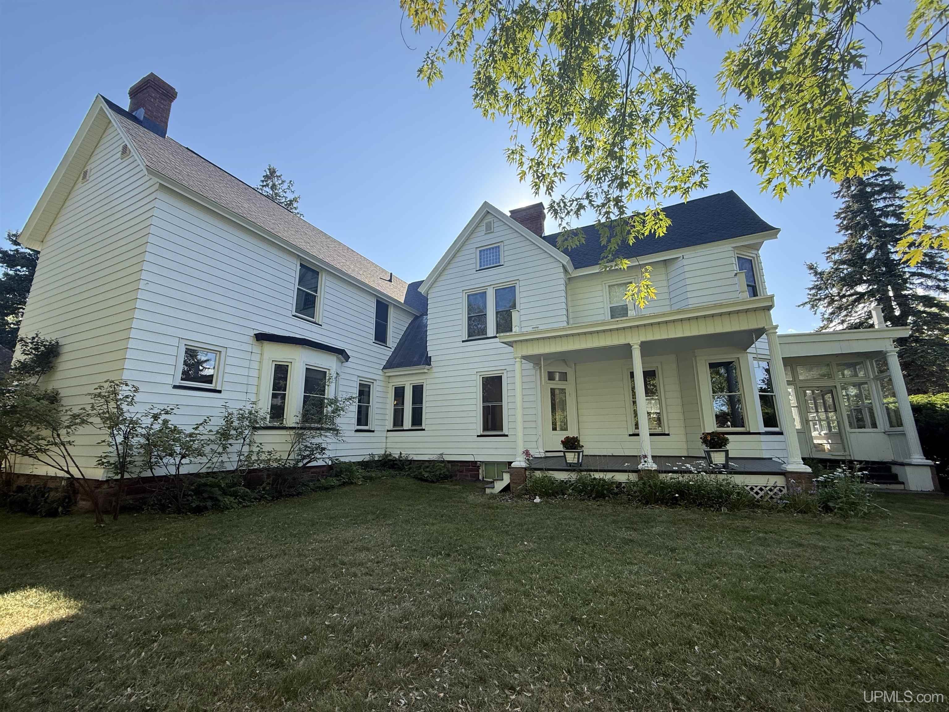 main property photo 3