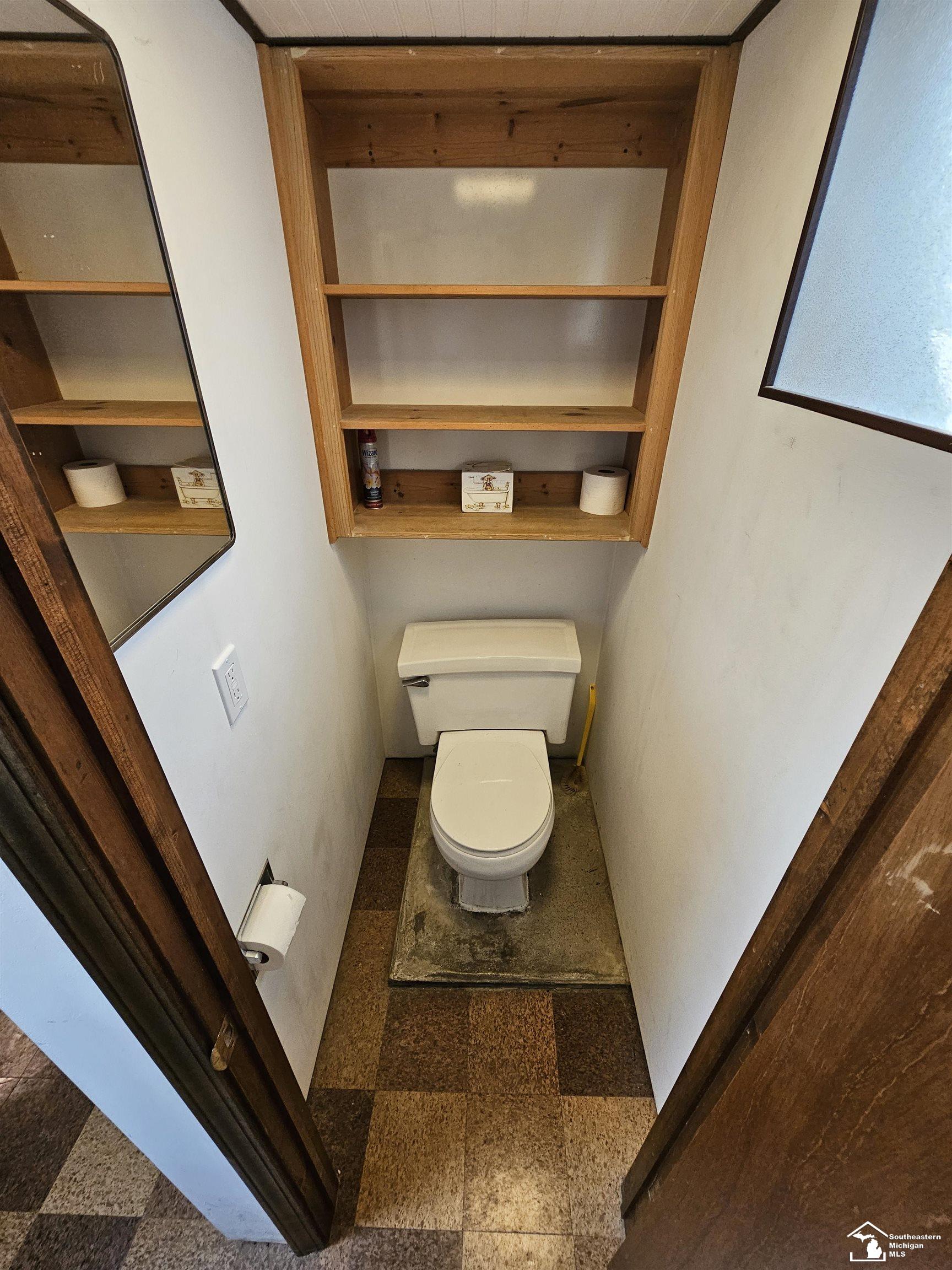 main property photo 16