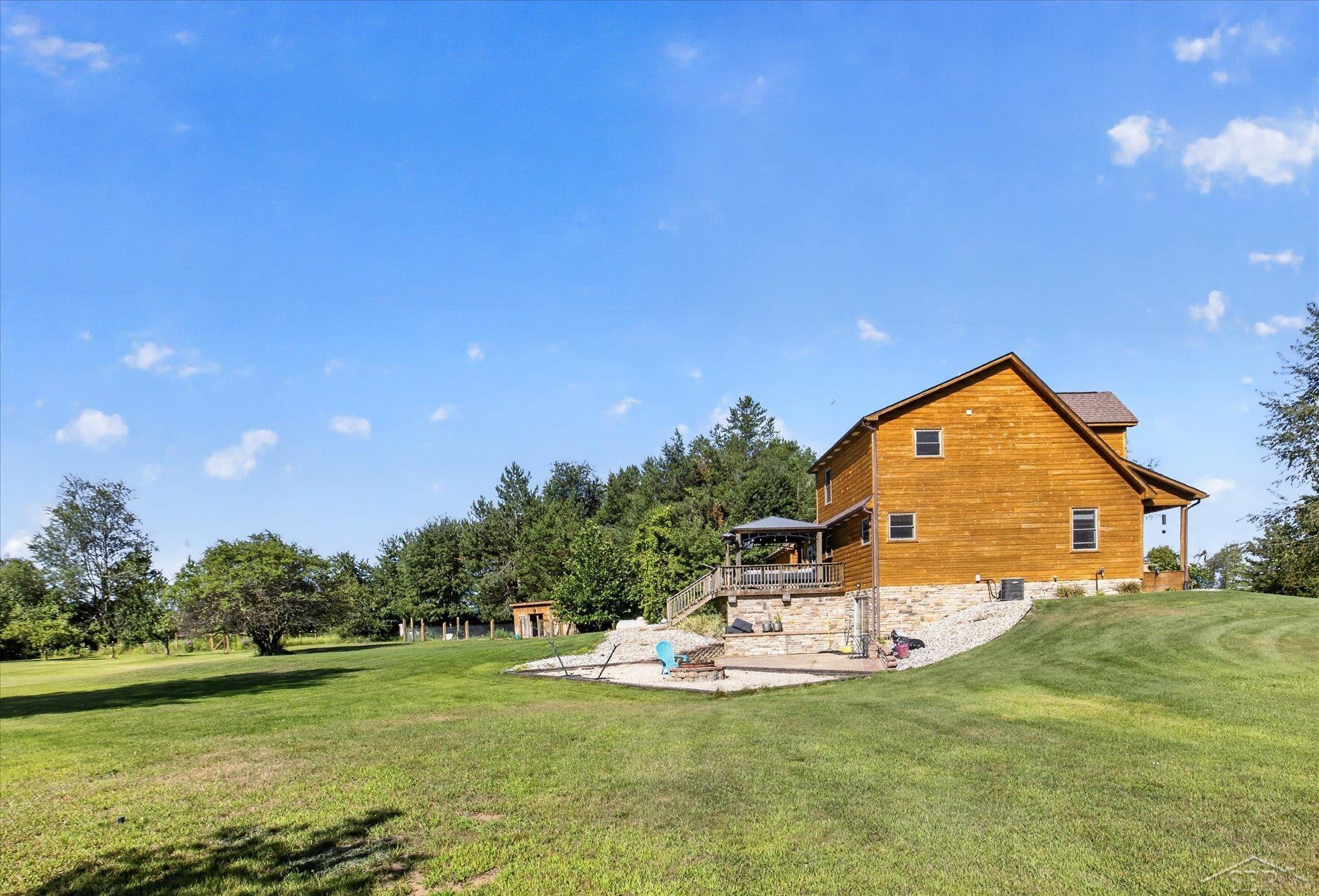 main property photo 40