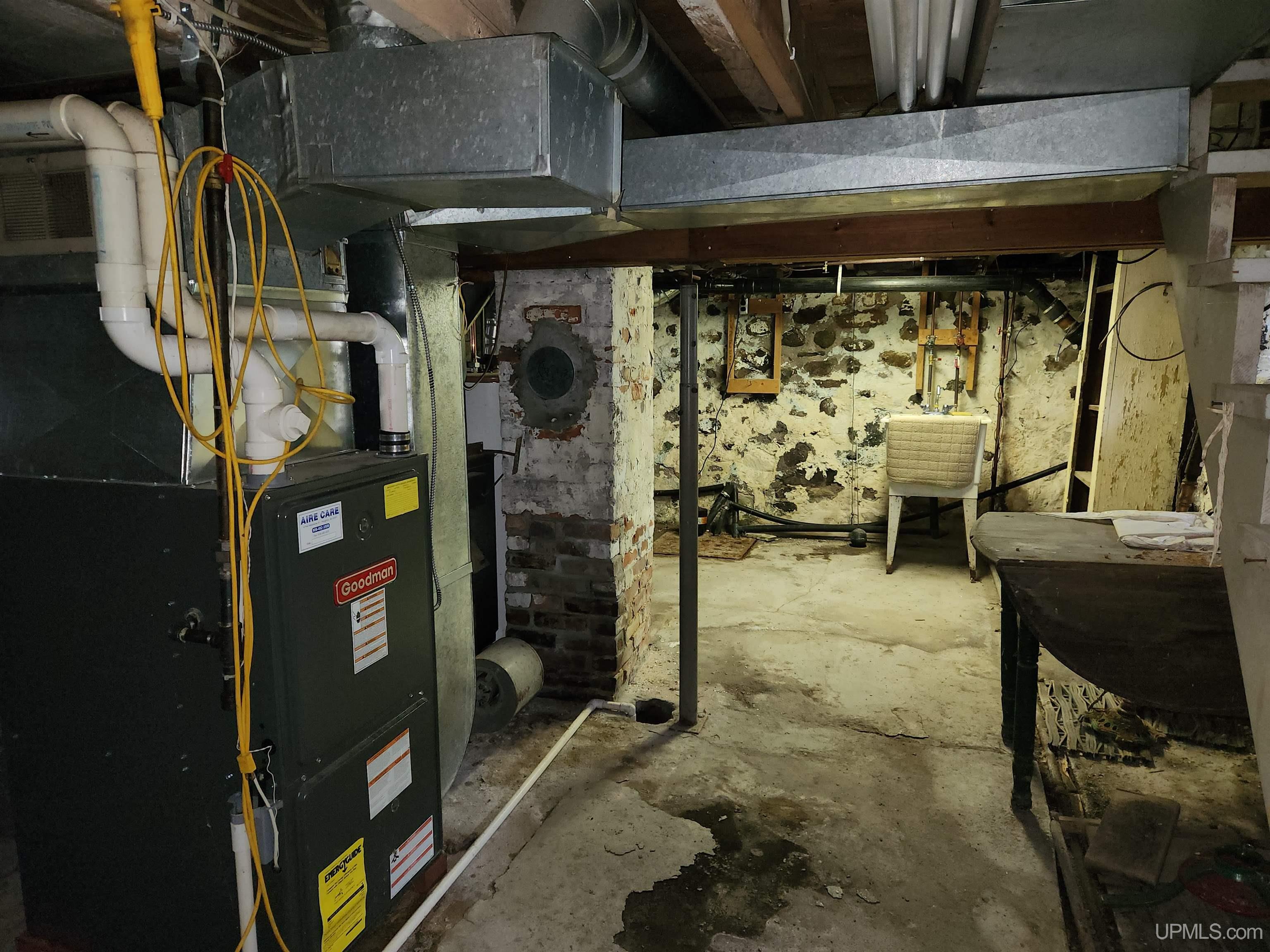 main property photo 50