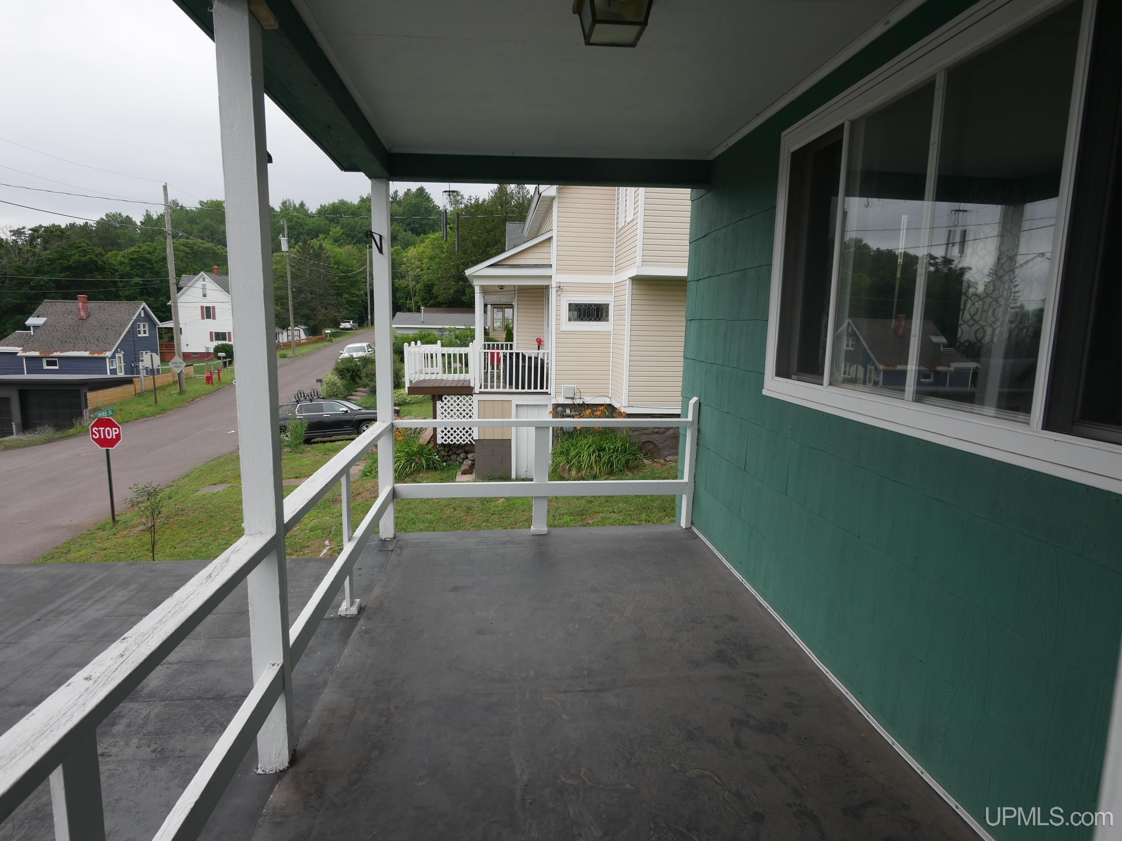 main property photo 77