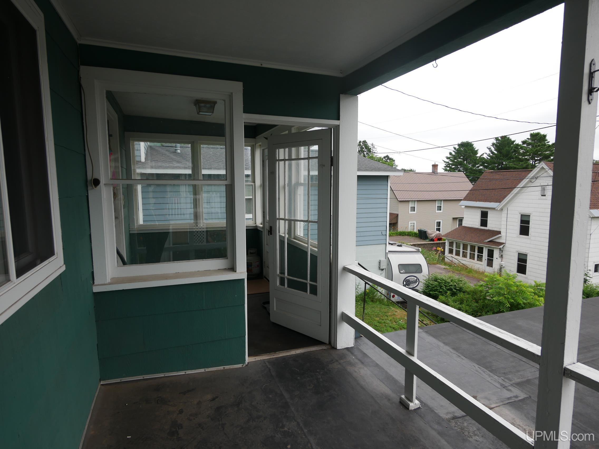 main property photo 78