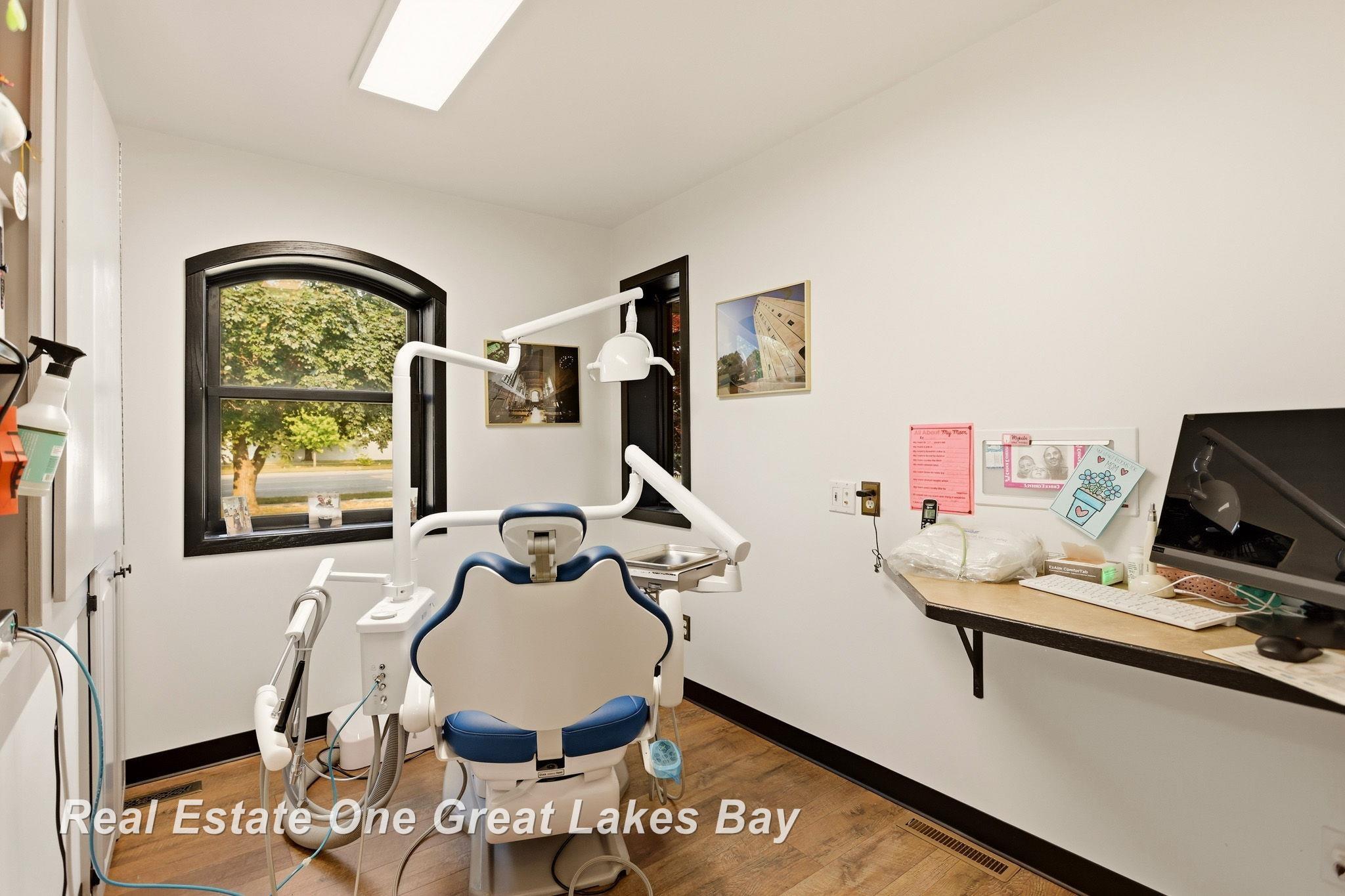 main property photo 18