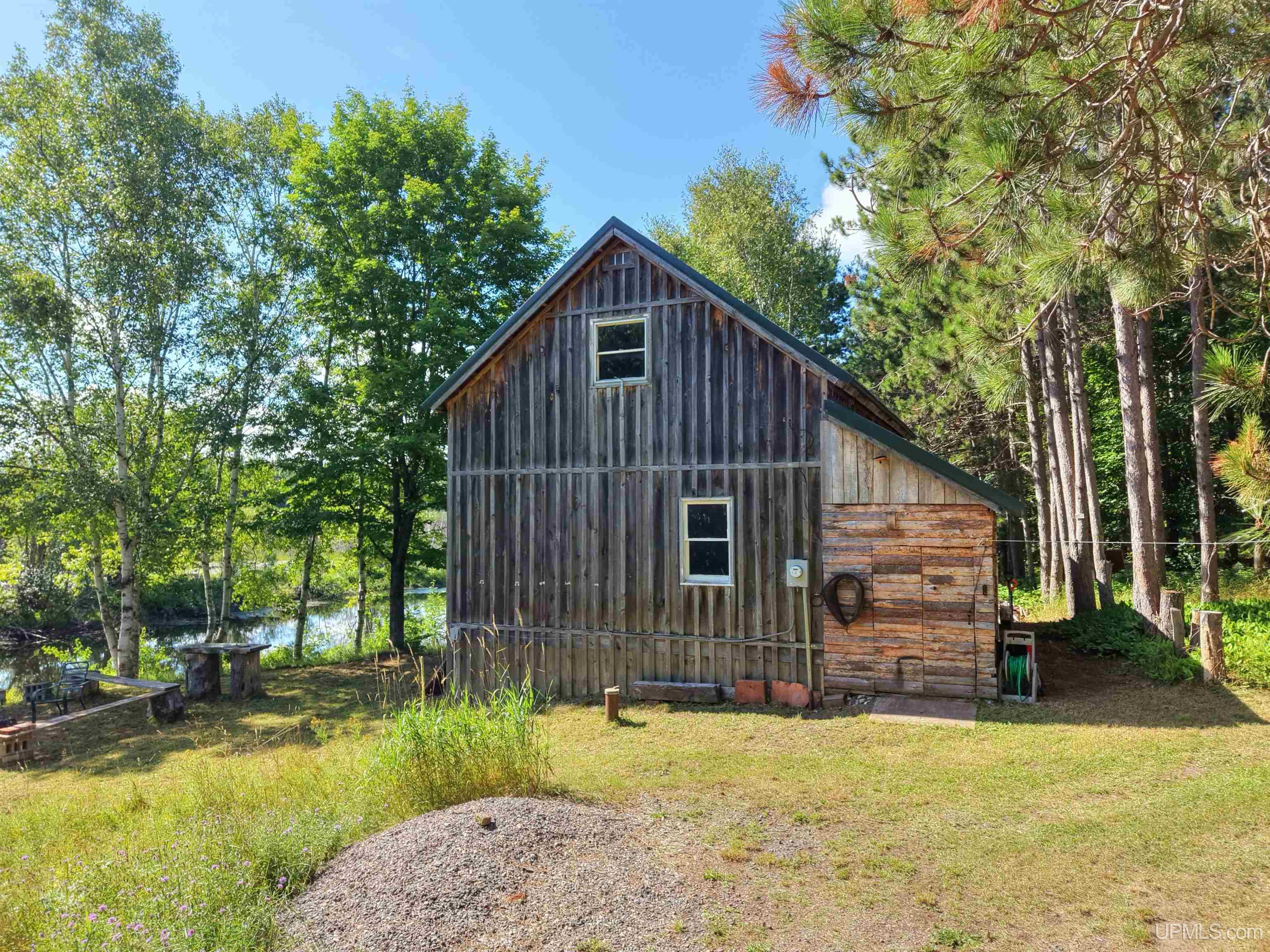 main property photo 22