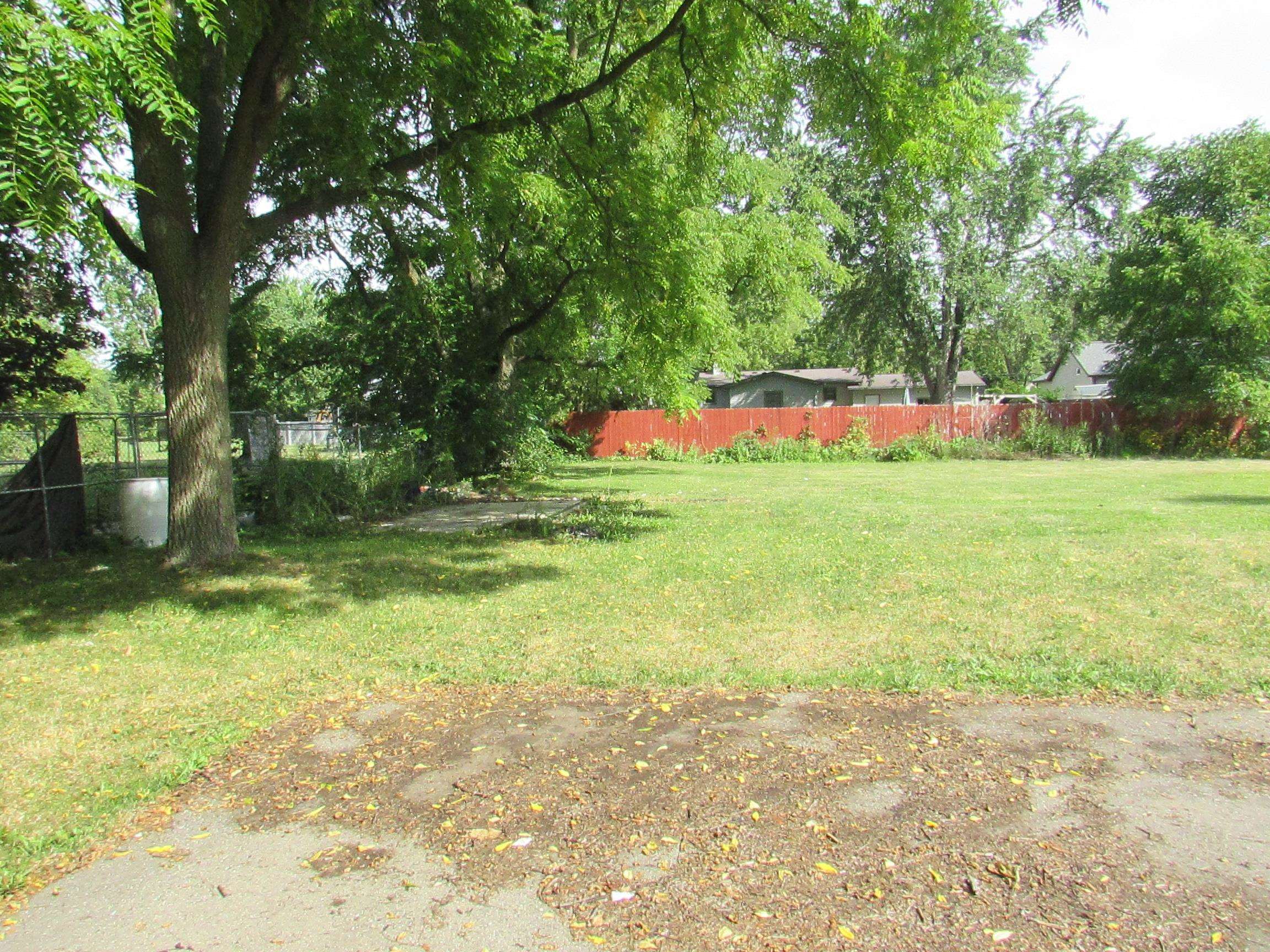 main property photo 8