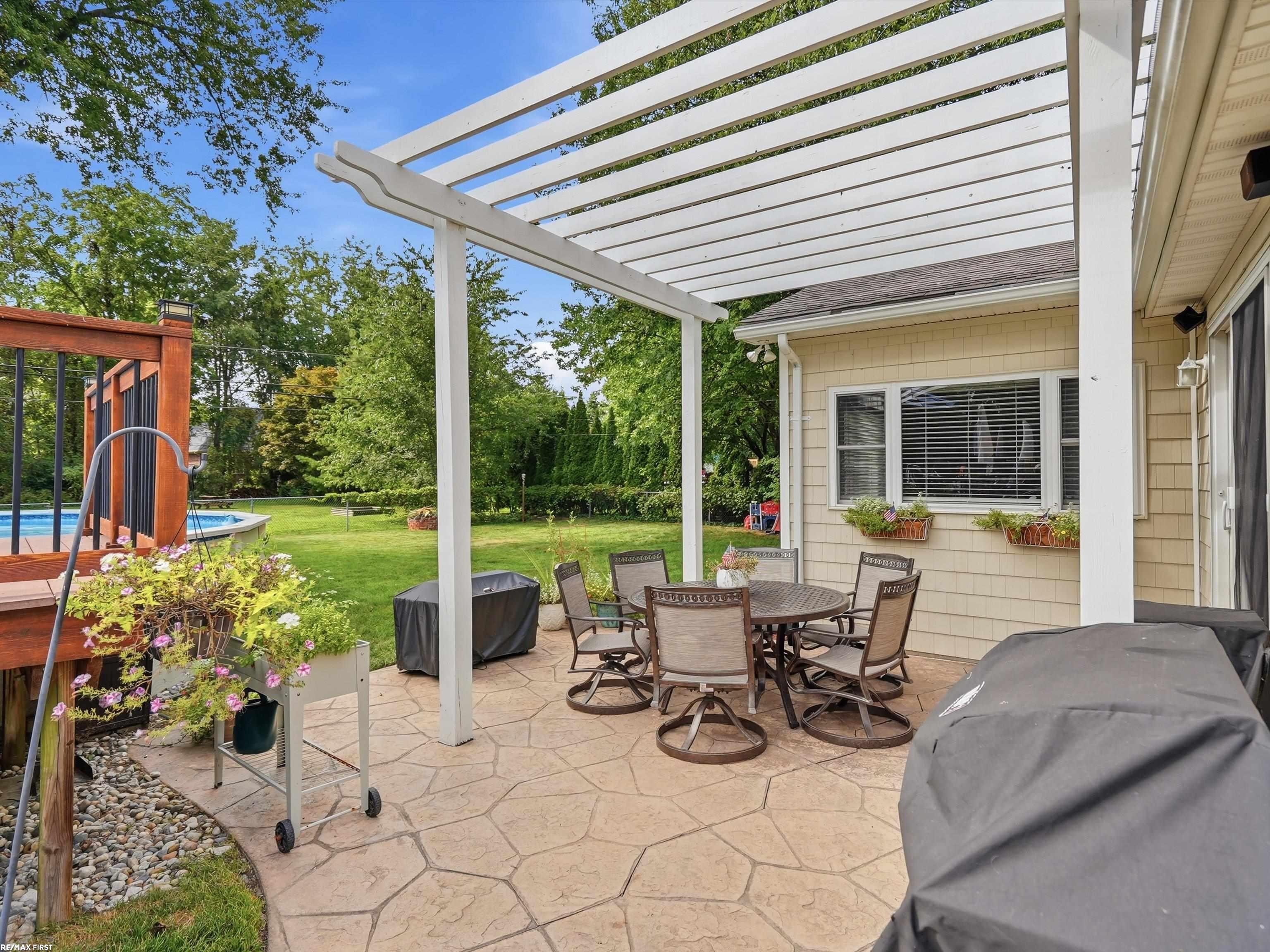 main property photo 43