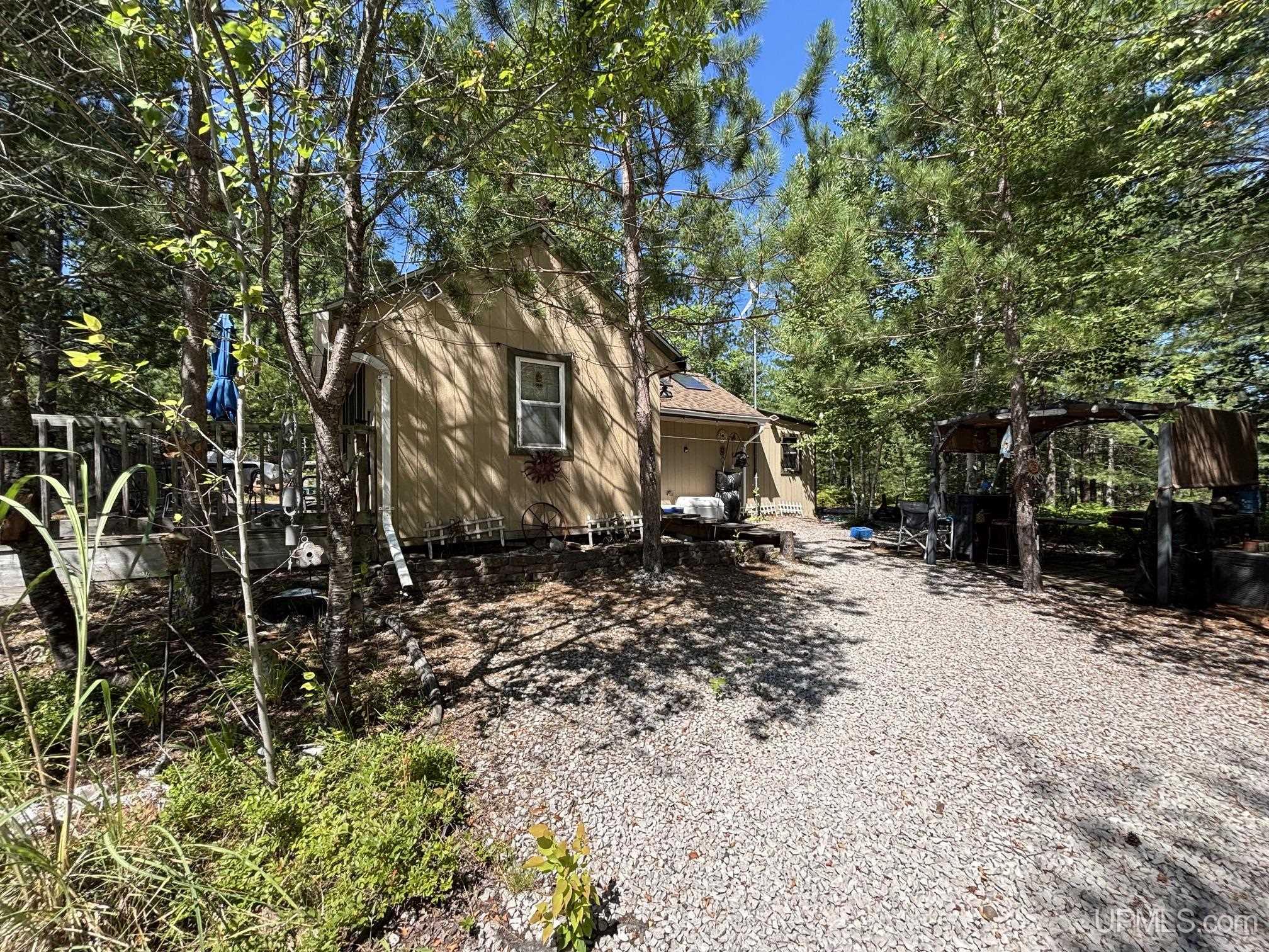 main property photo 30