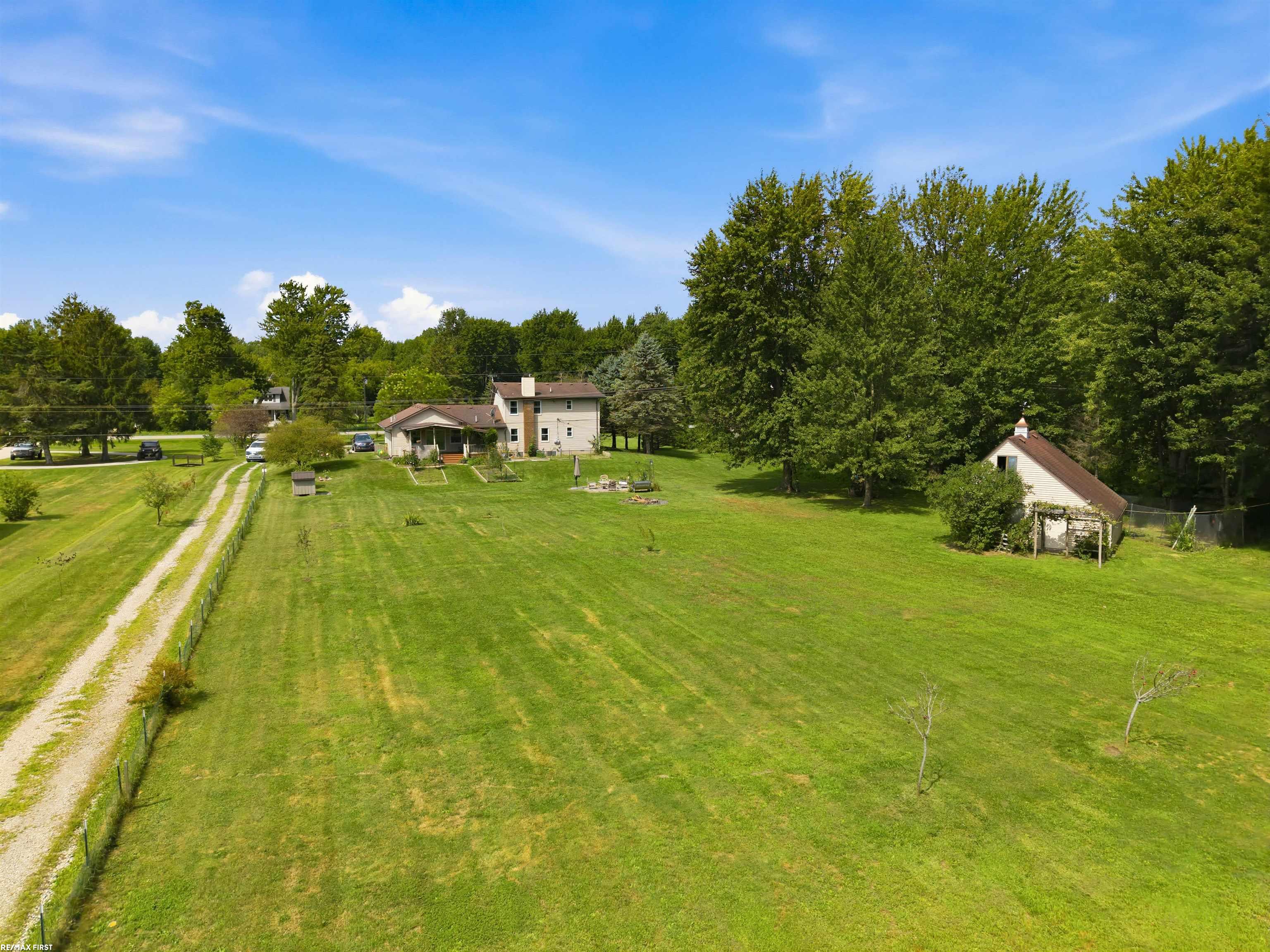 main property photo 46