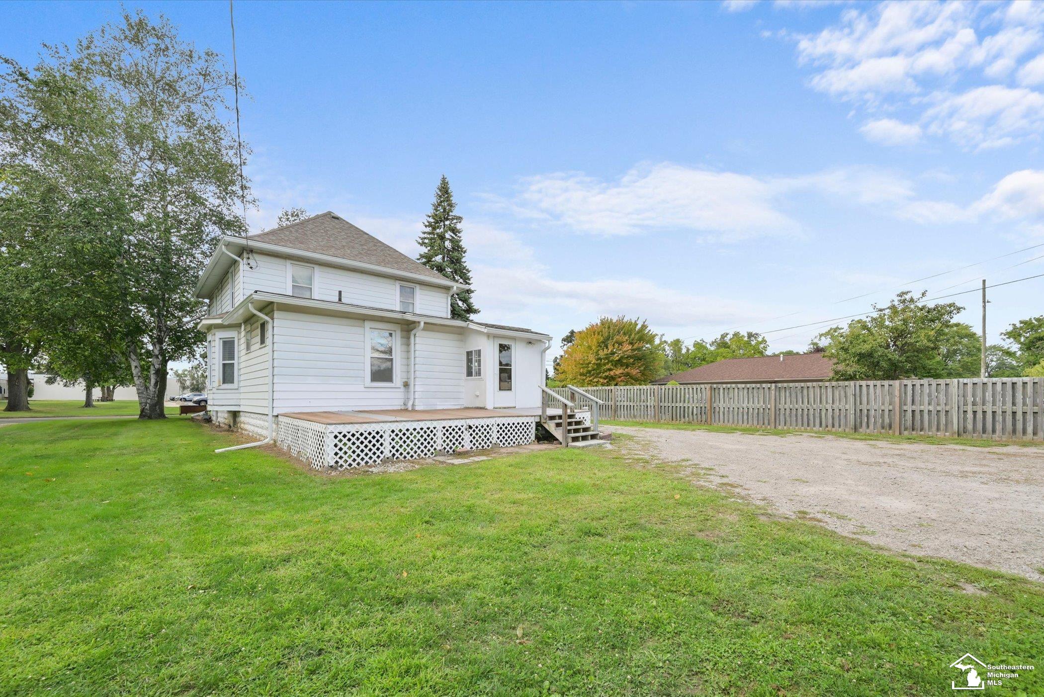 main property photo 20