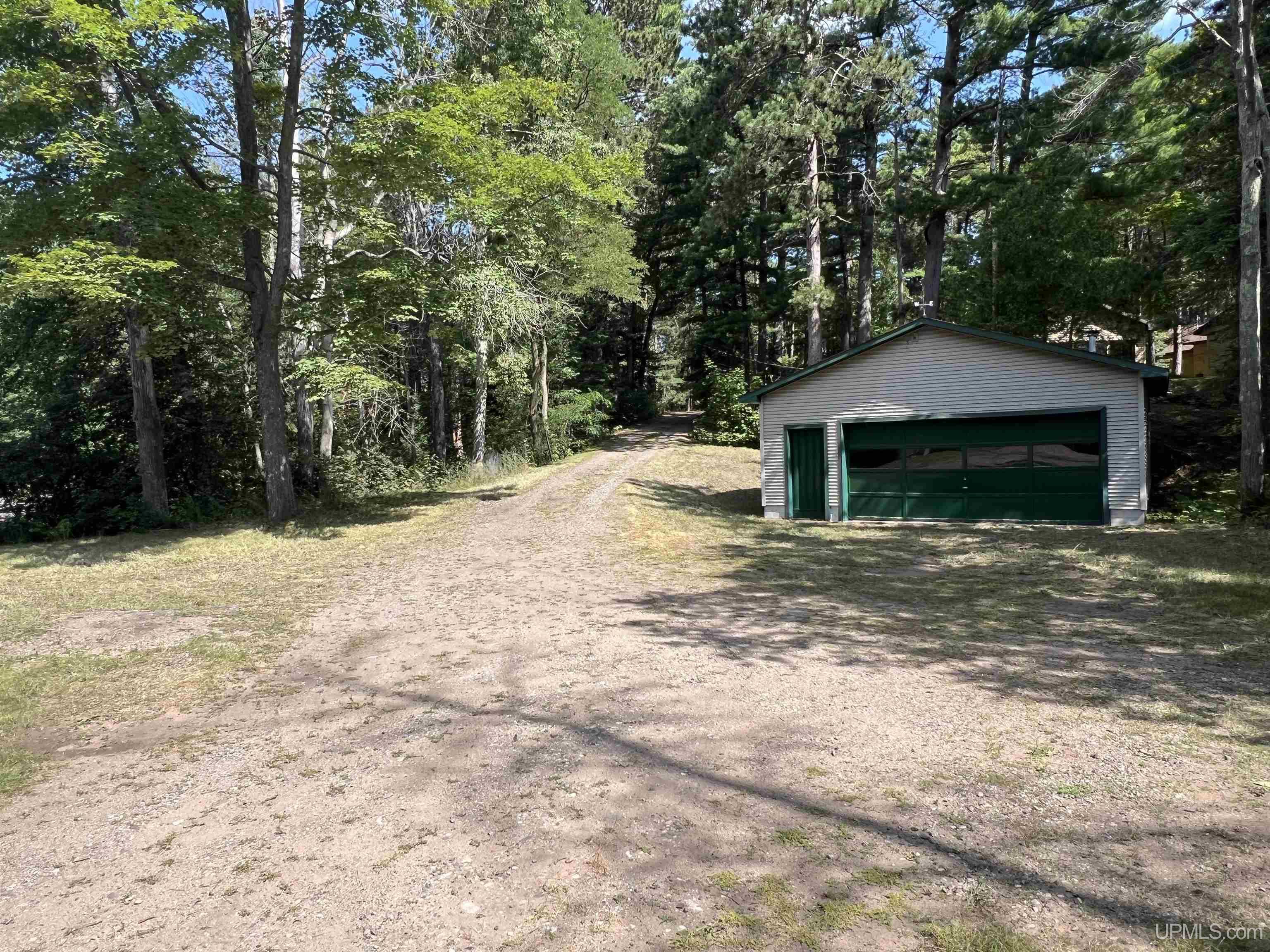 main property photo 43
