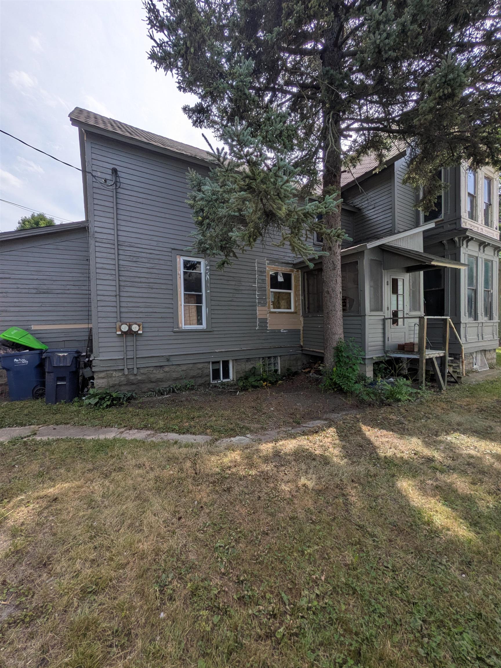 main property photo 5