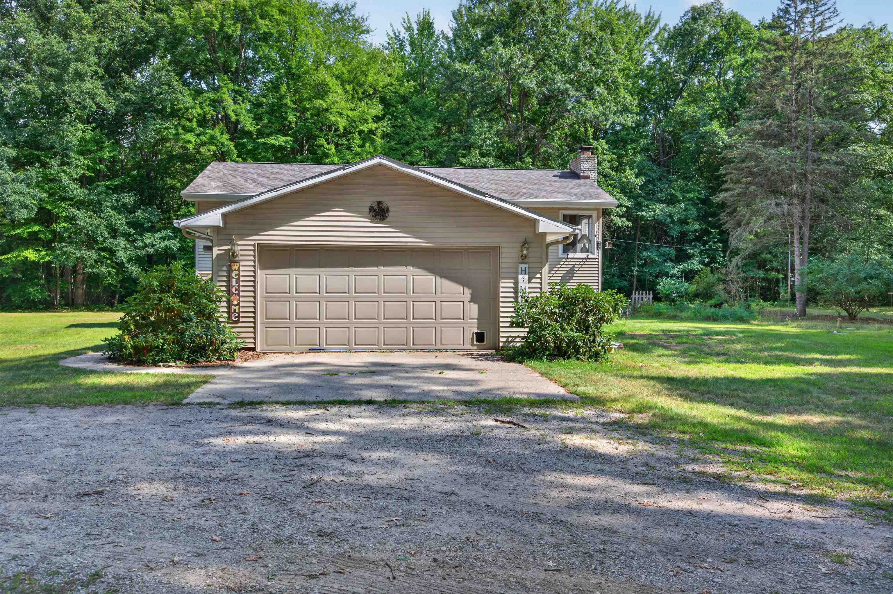main property photo 70