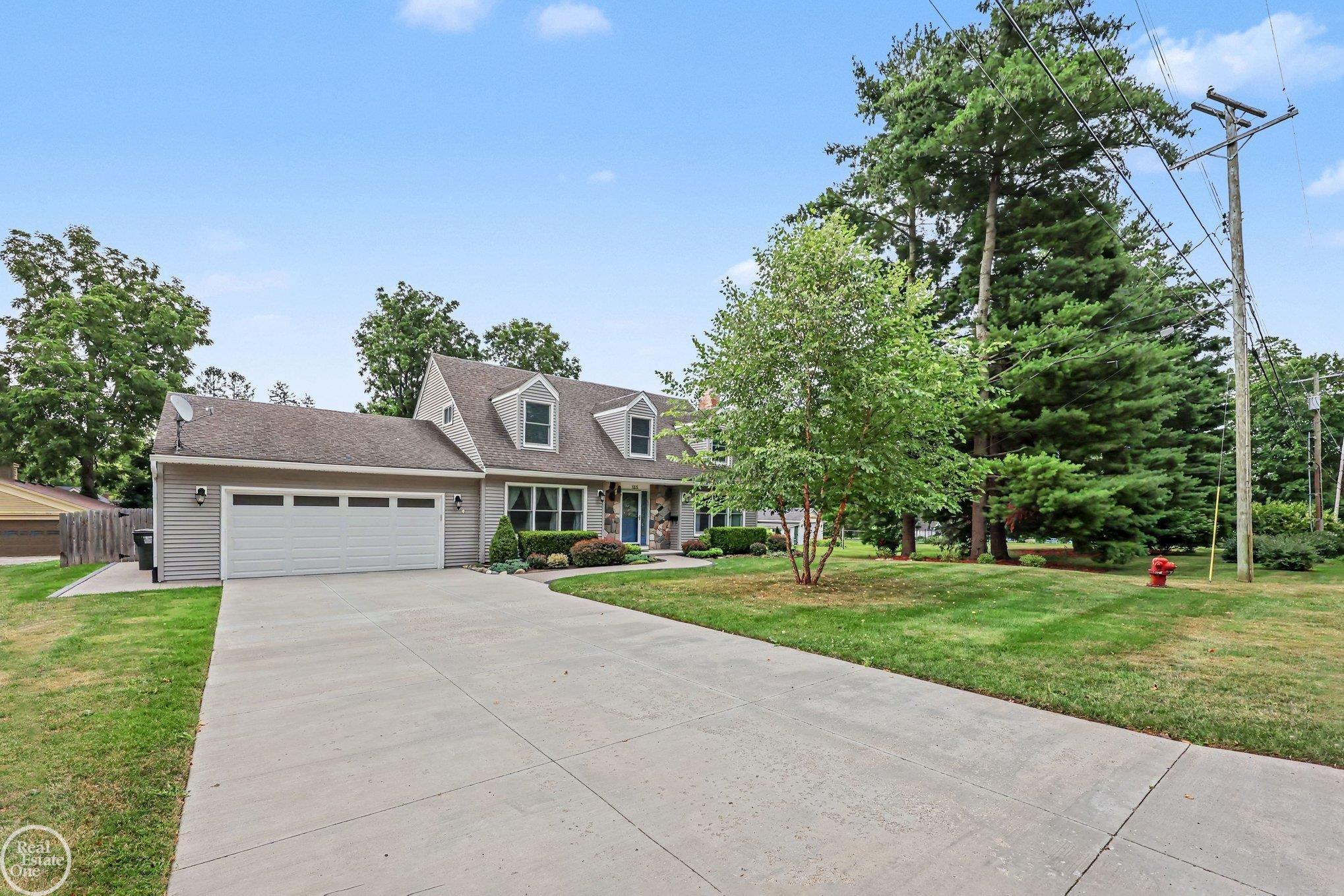 main property photo 3
