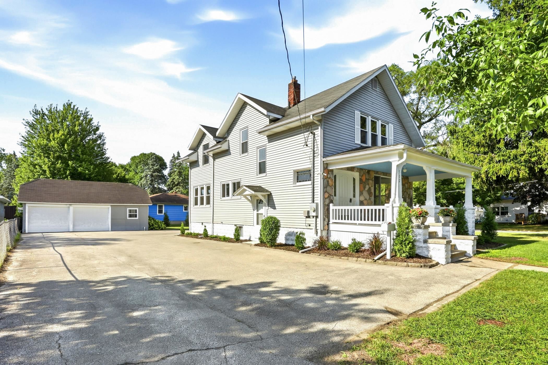 main property photo 2