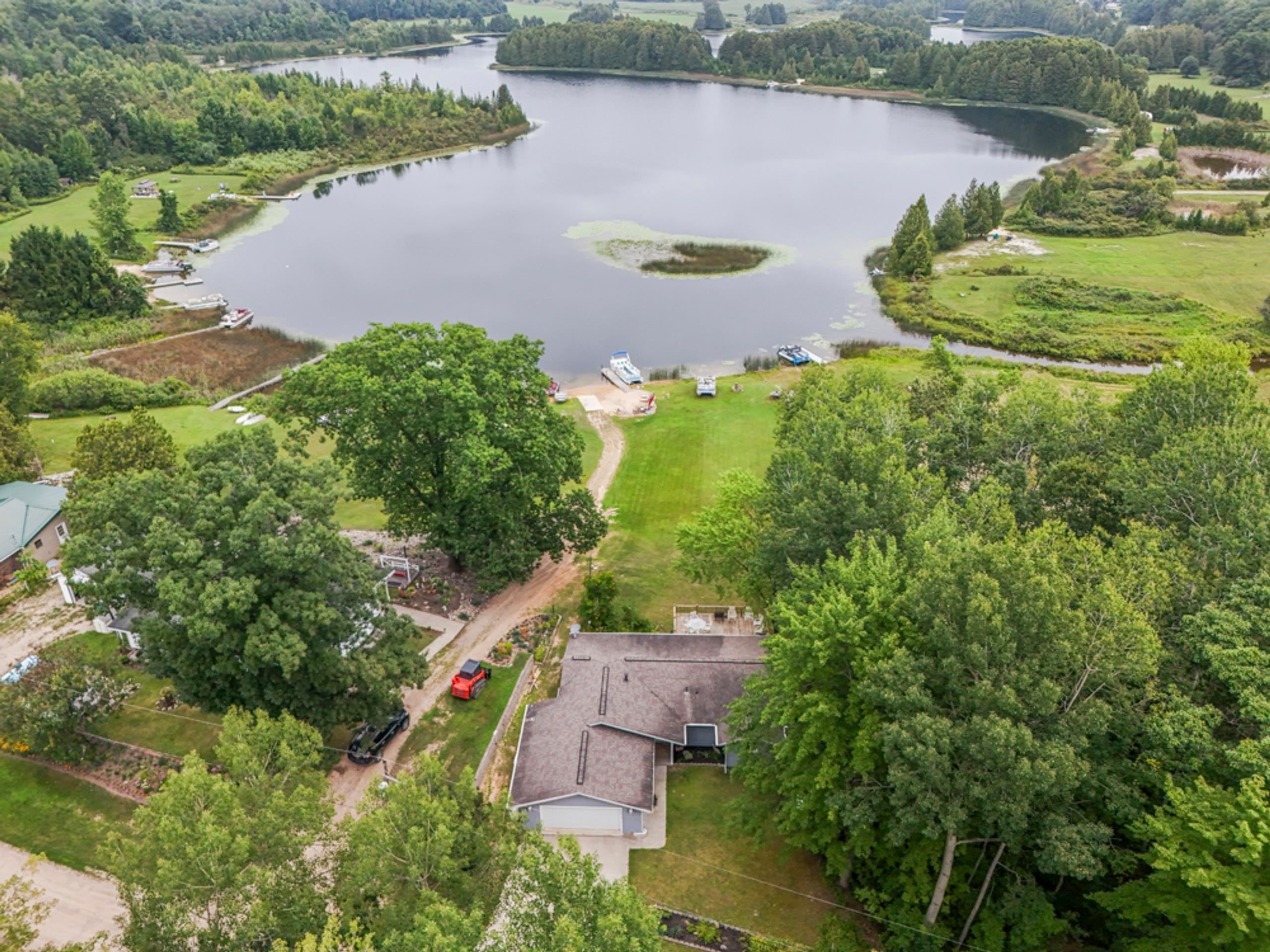 main property photo 47