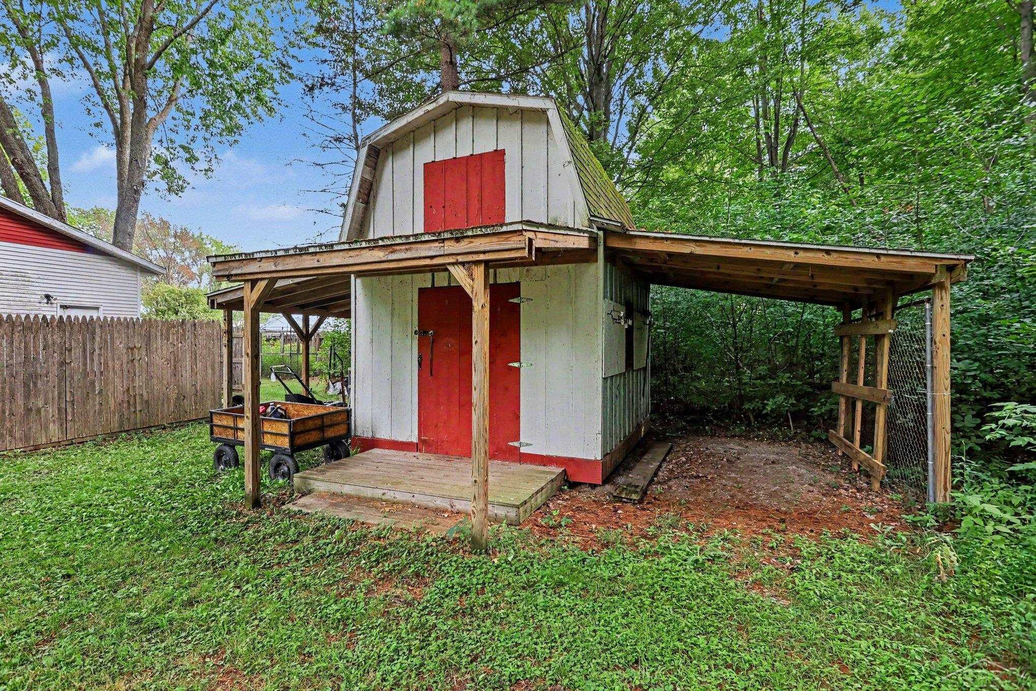 main property photo 26