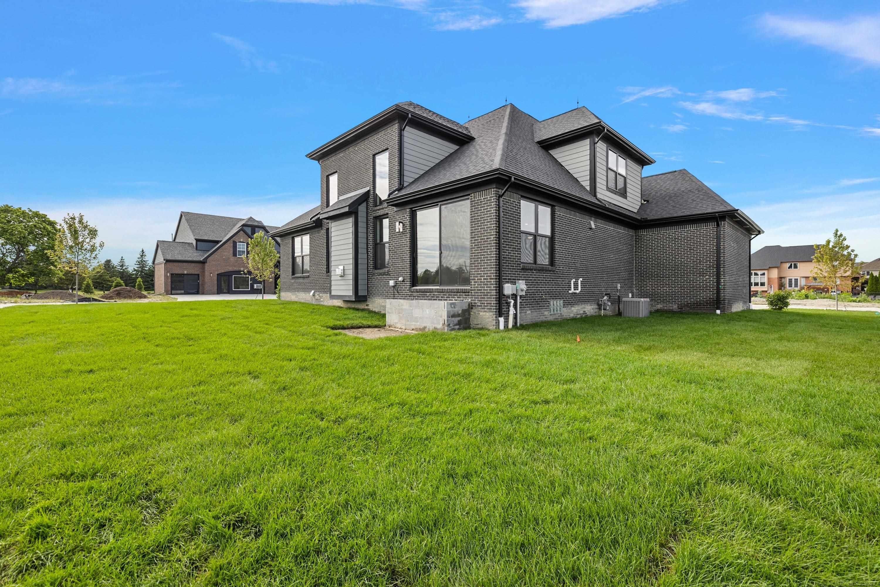 main property photo 46