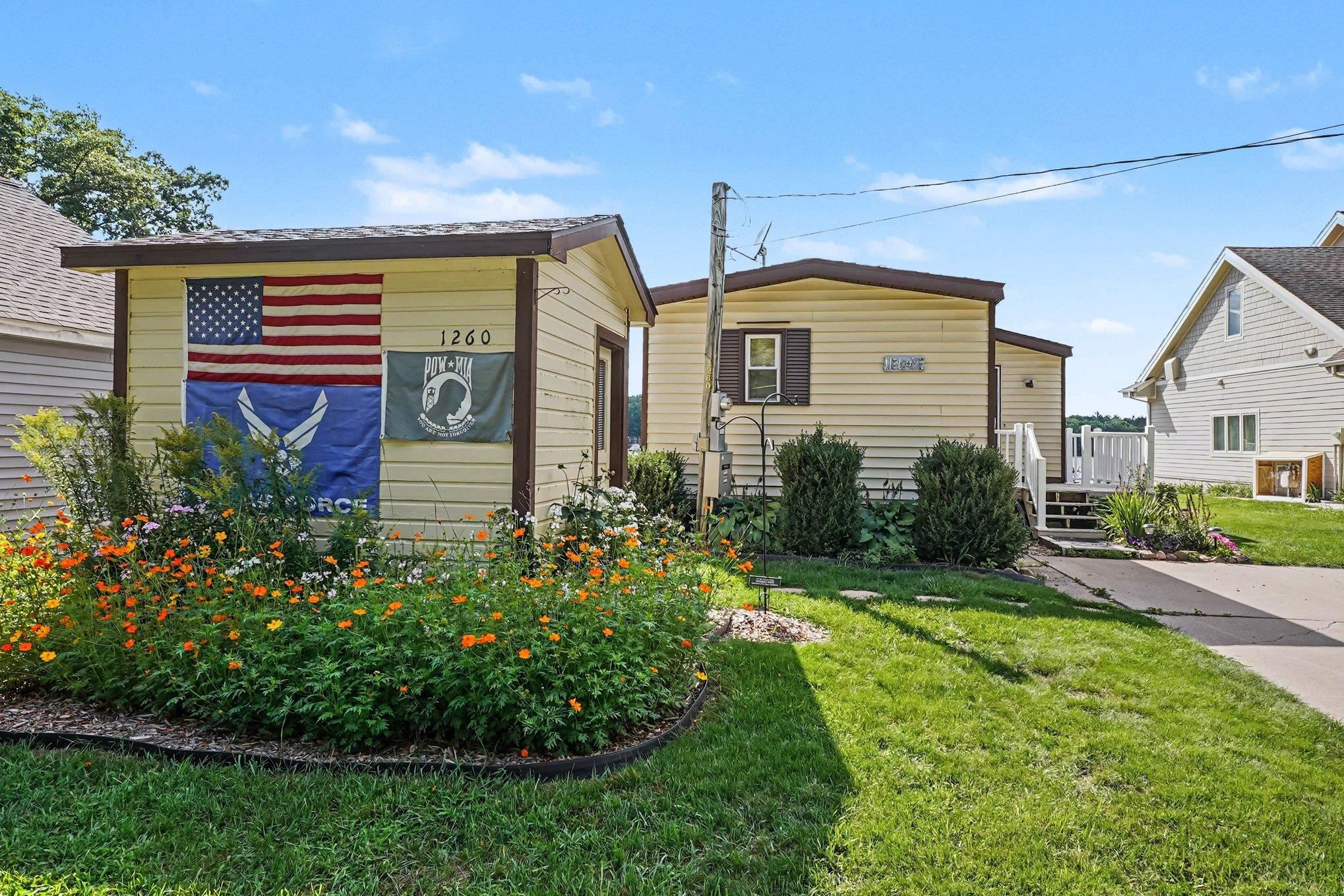 main property photo 28
