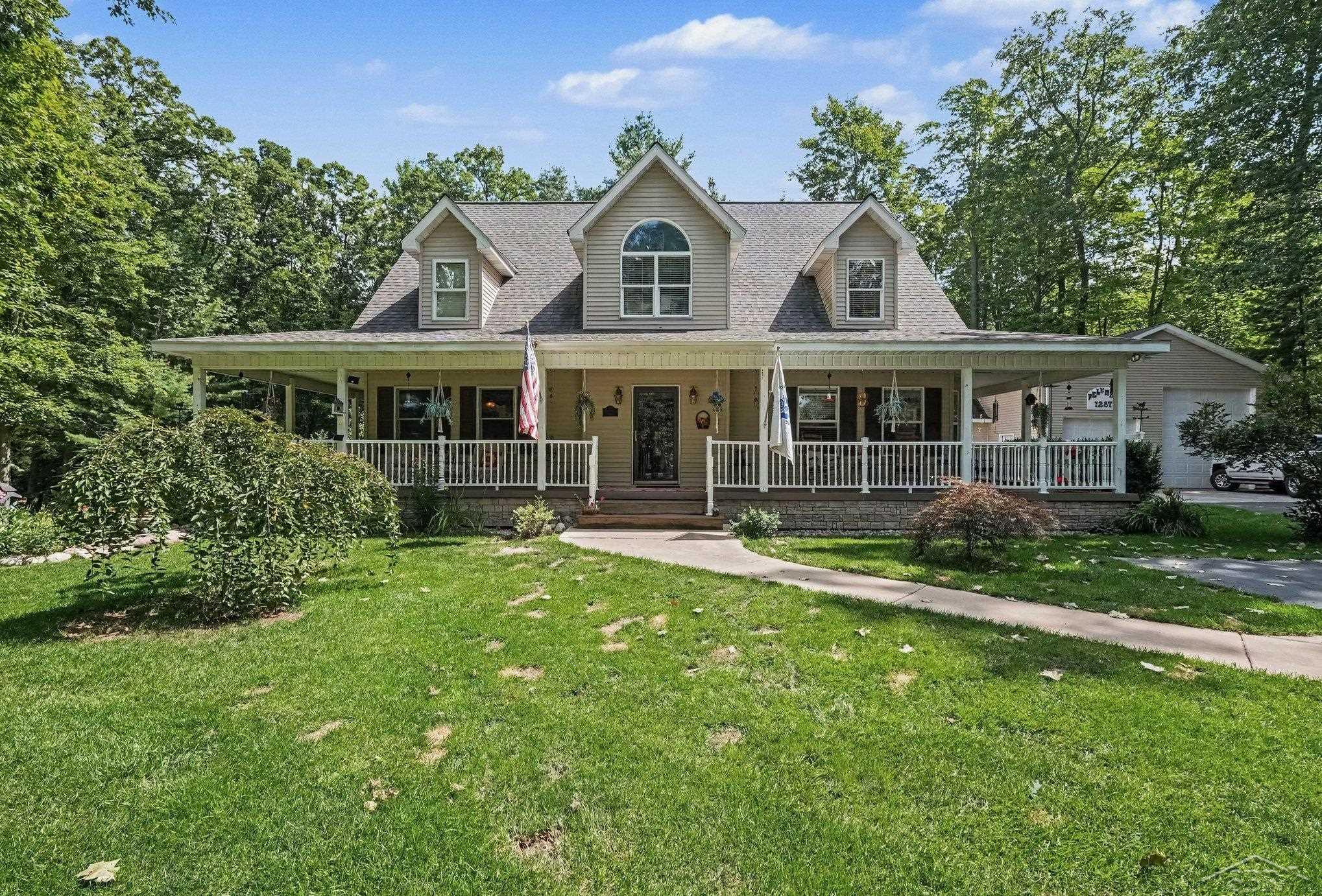 main property photo 22