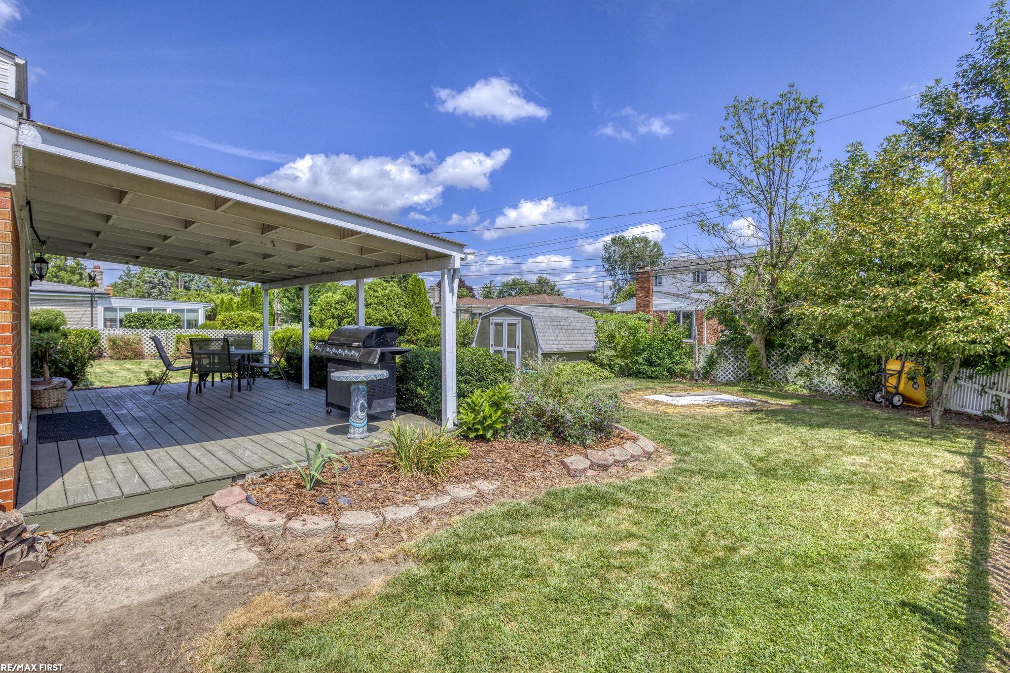 main property photo 33