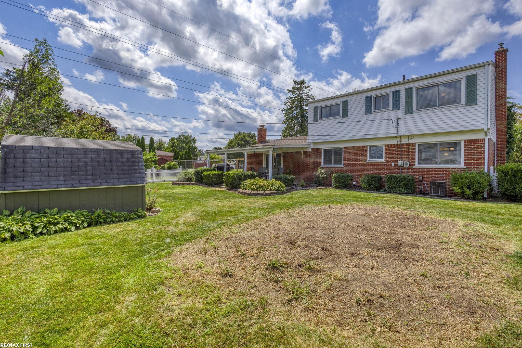main property photo 35