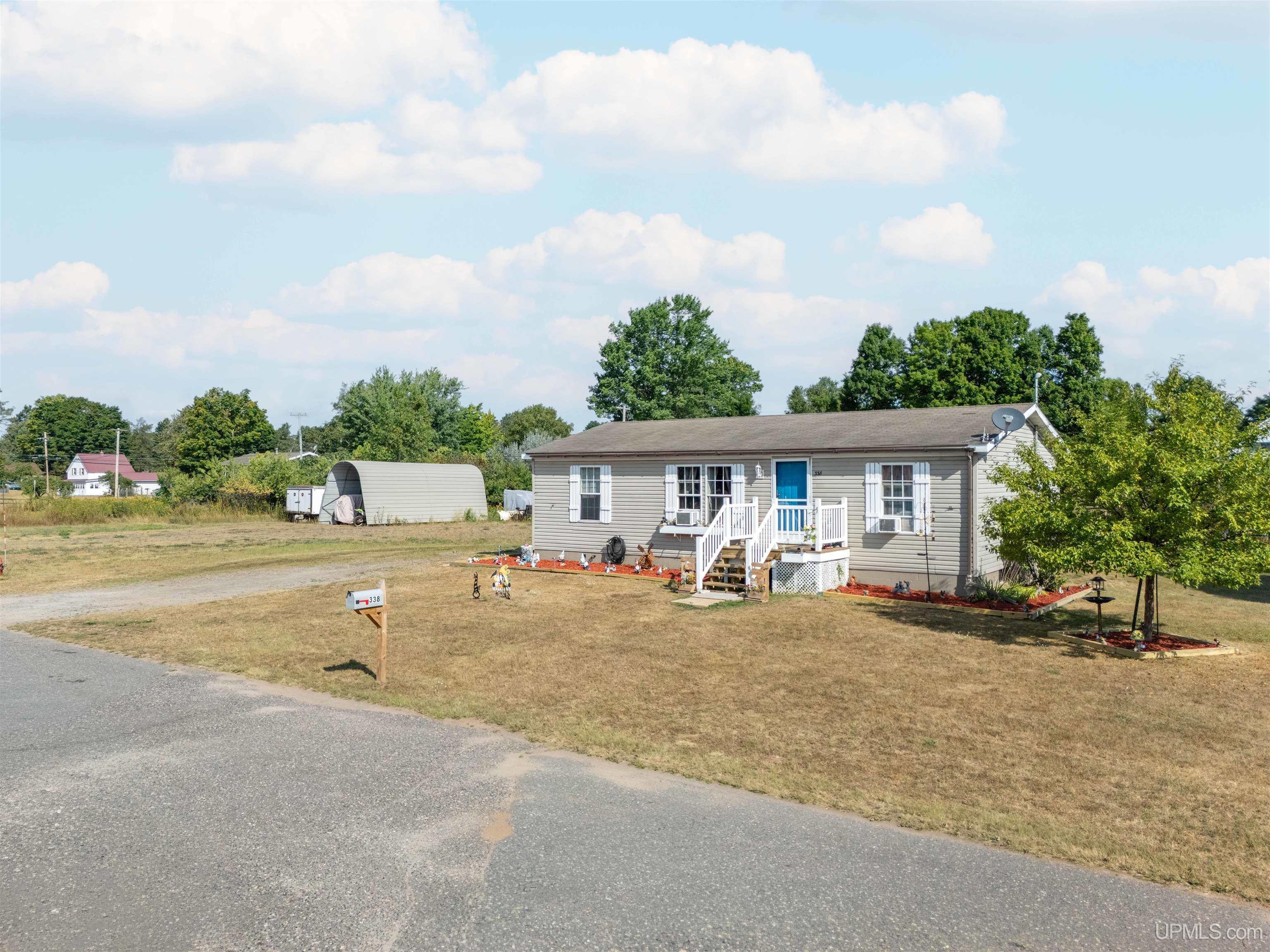 main property photo 19
