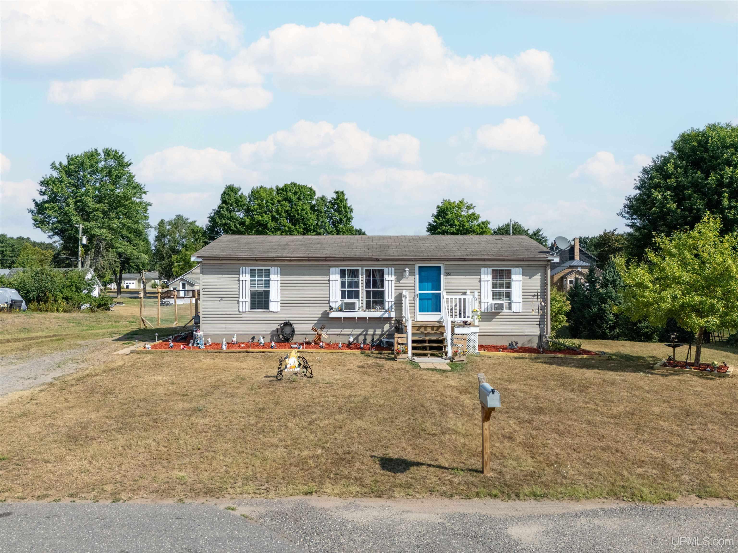 main property photo 20