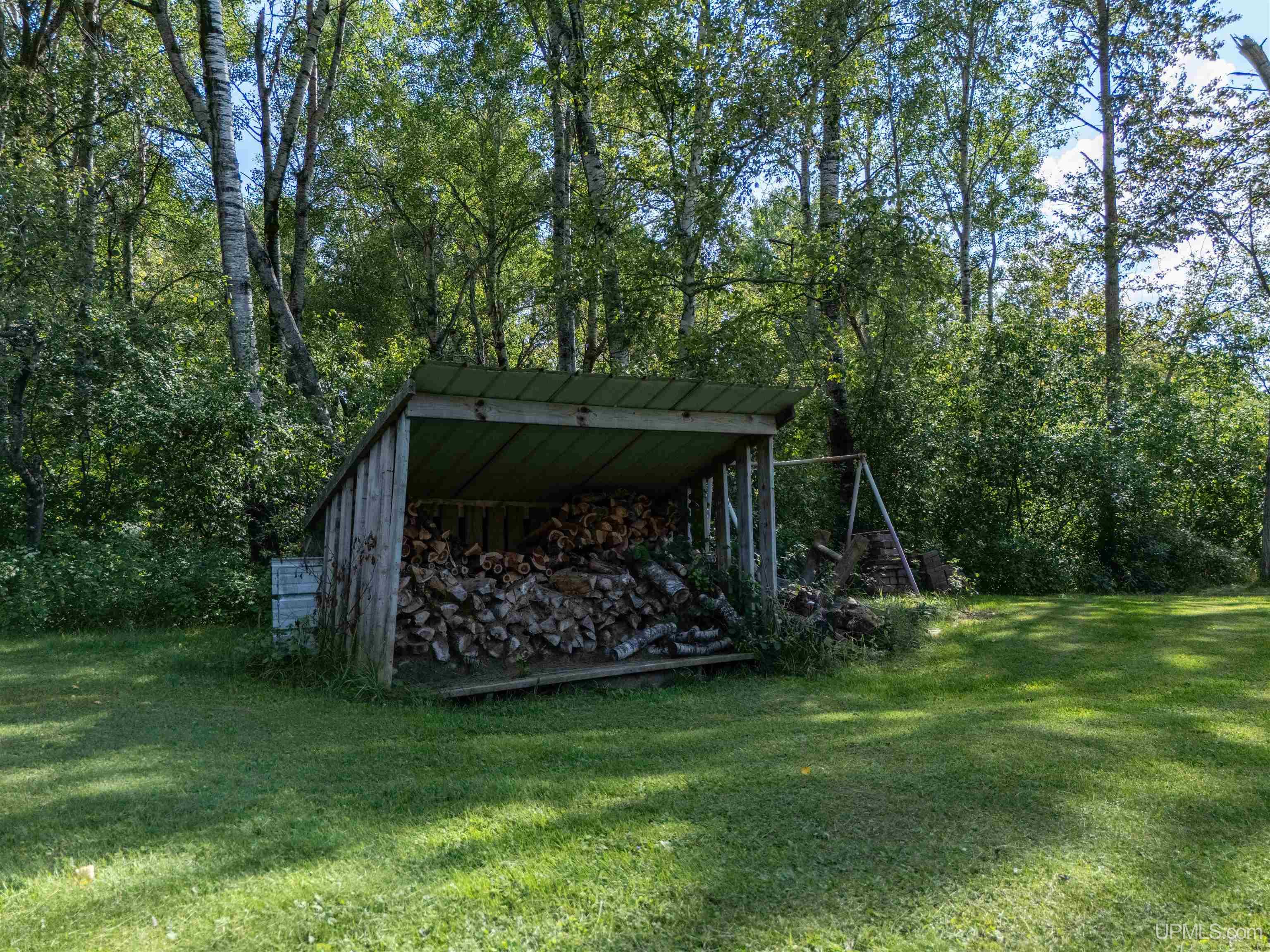 main property photo 31