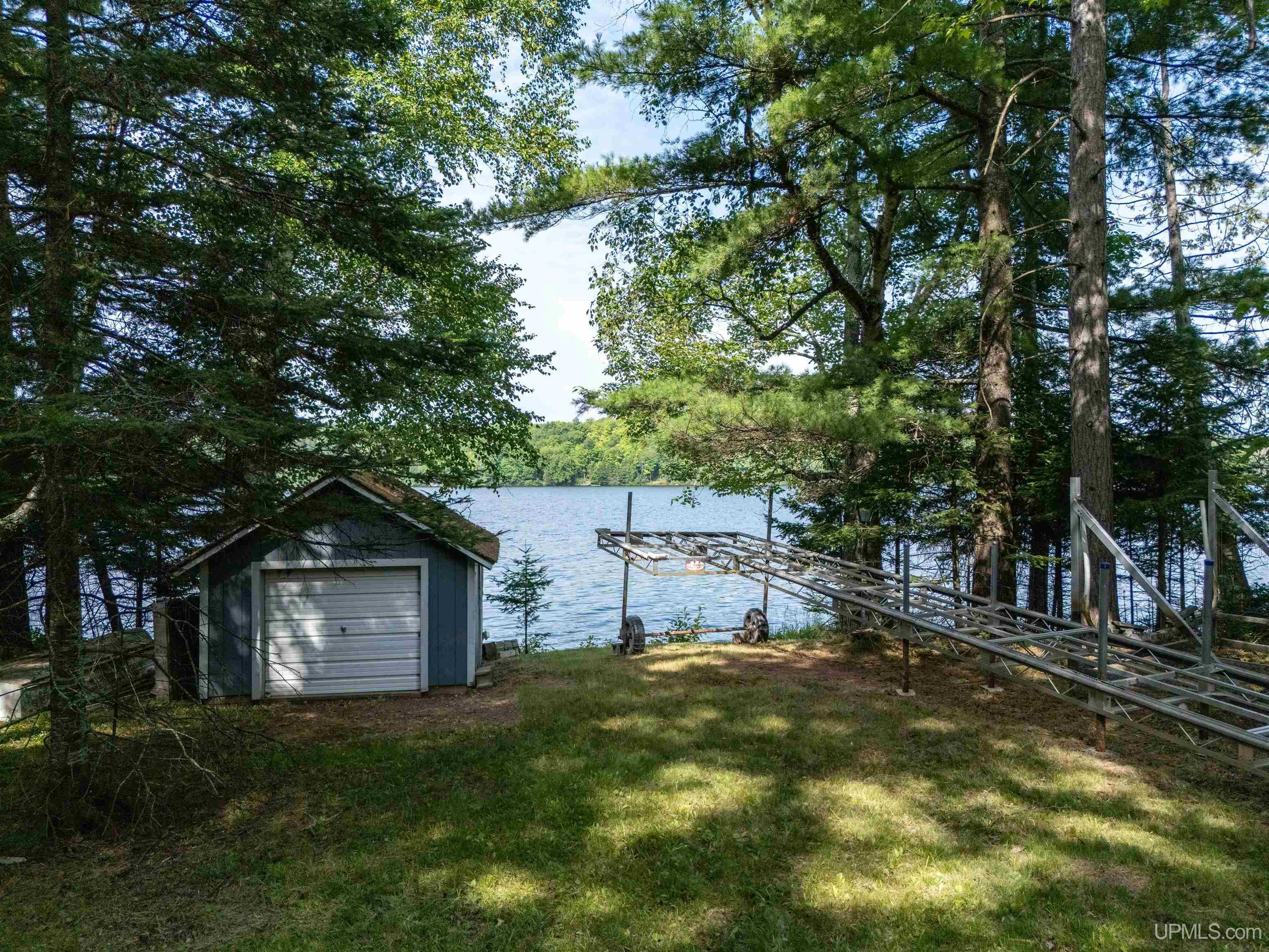 main property photo 31