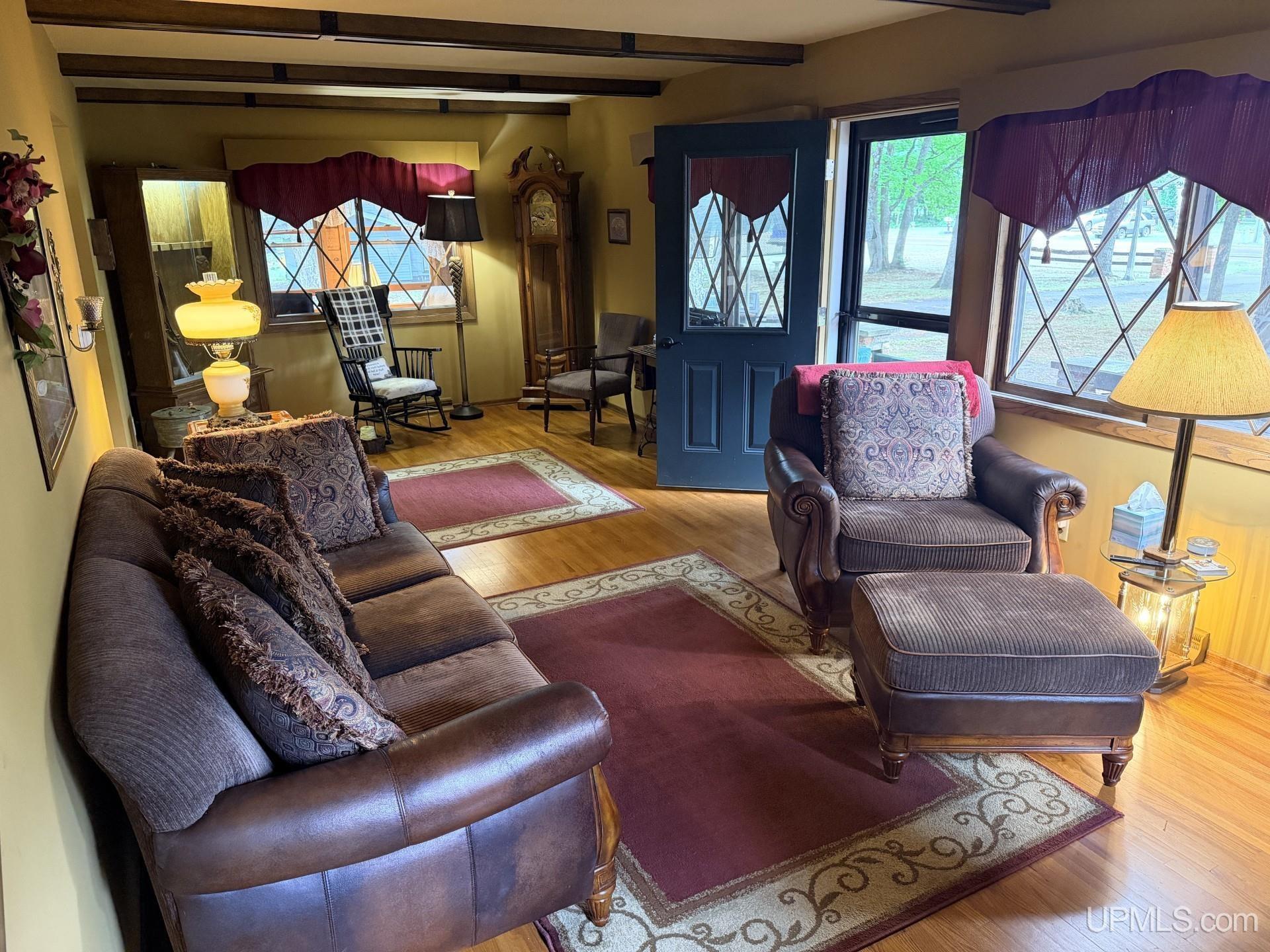 main property photo 24