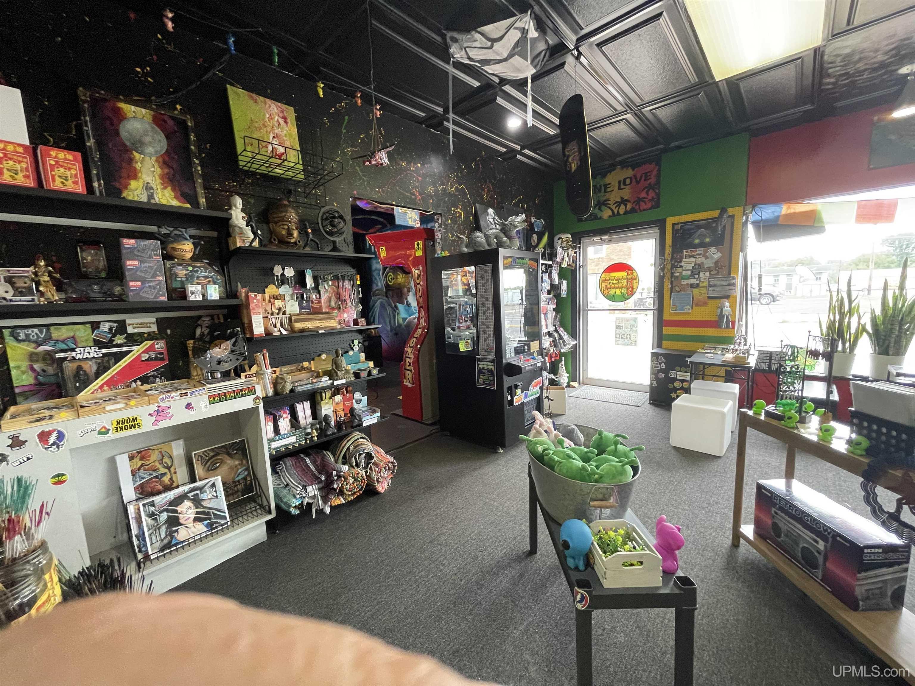 main property photo 8