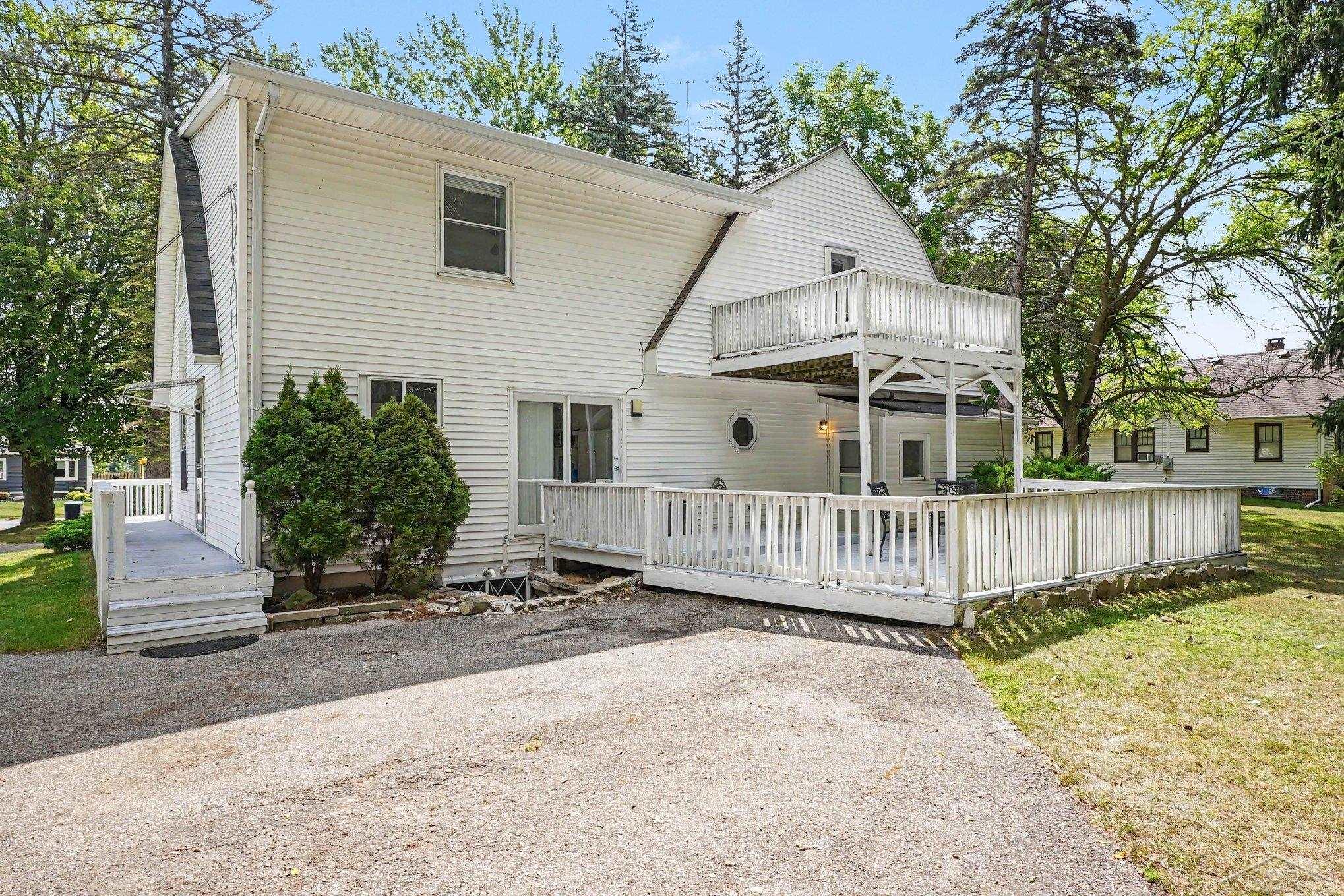 main property photo 7