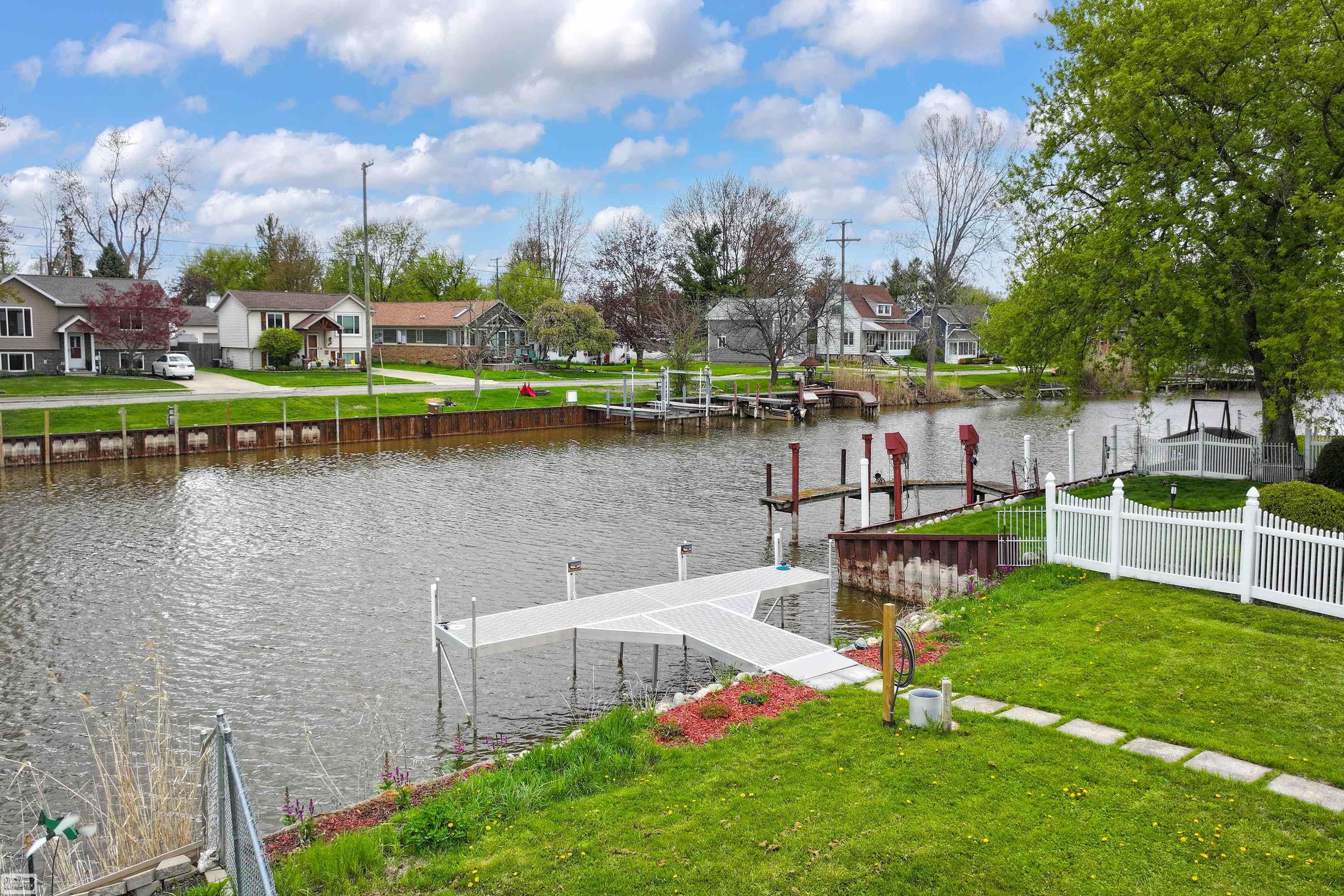 main property photo 49