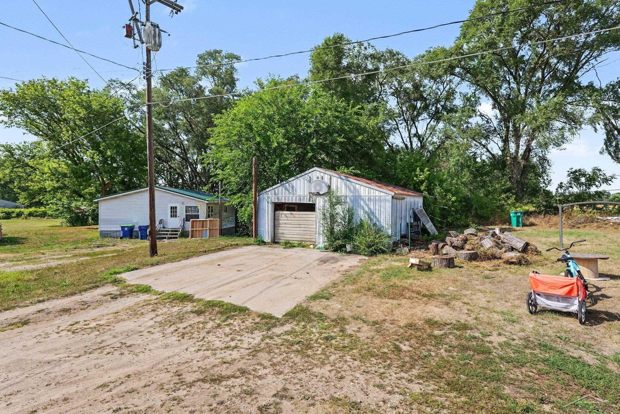 main property photo 15
