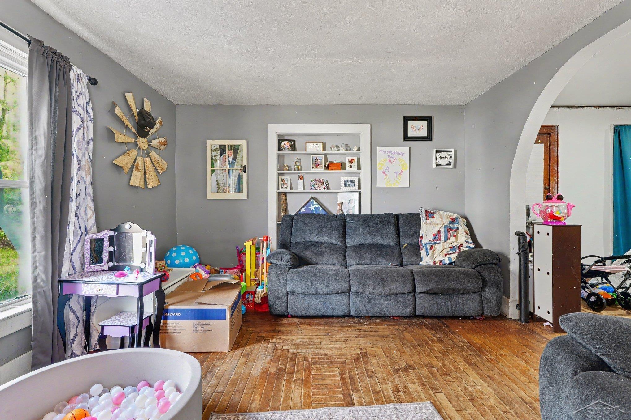 main property photo 5