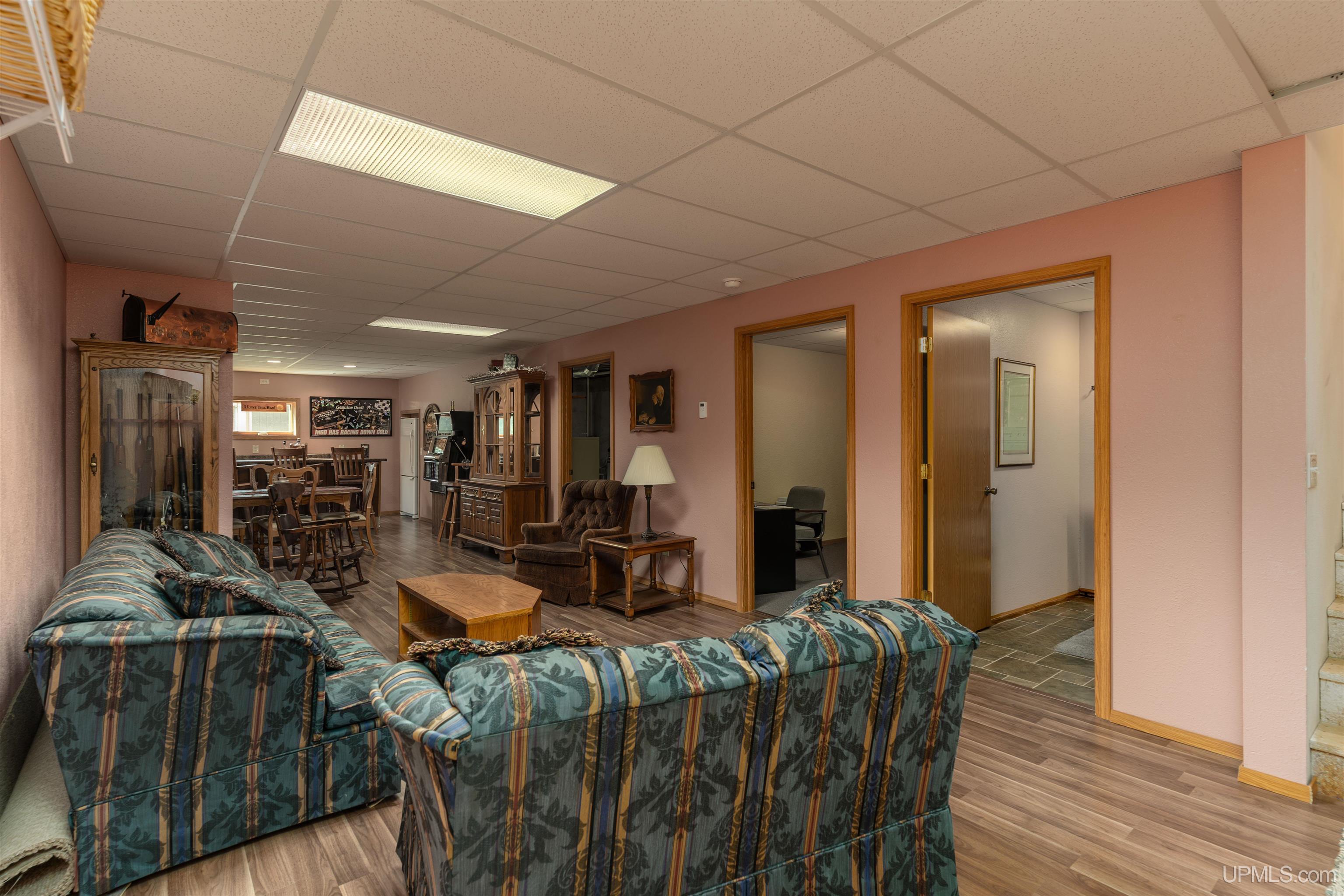 main property photo 19