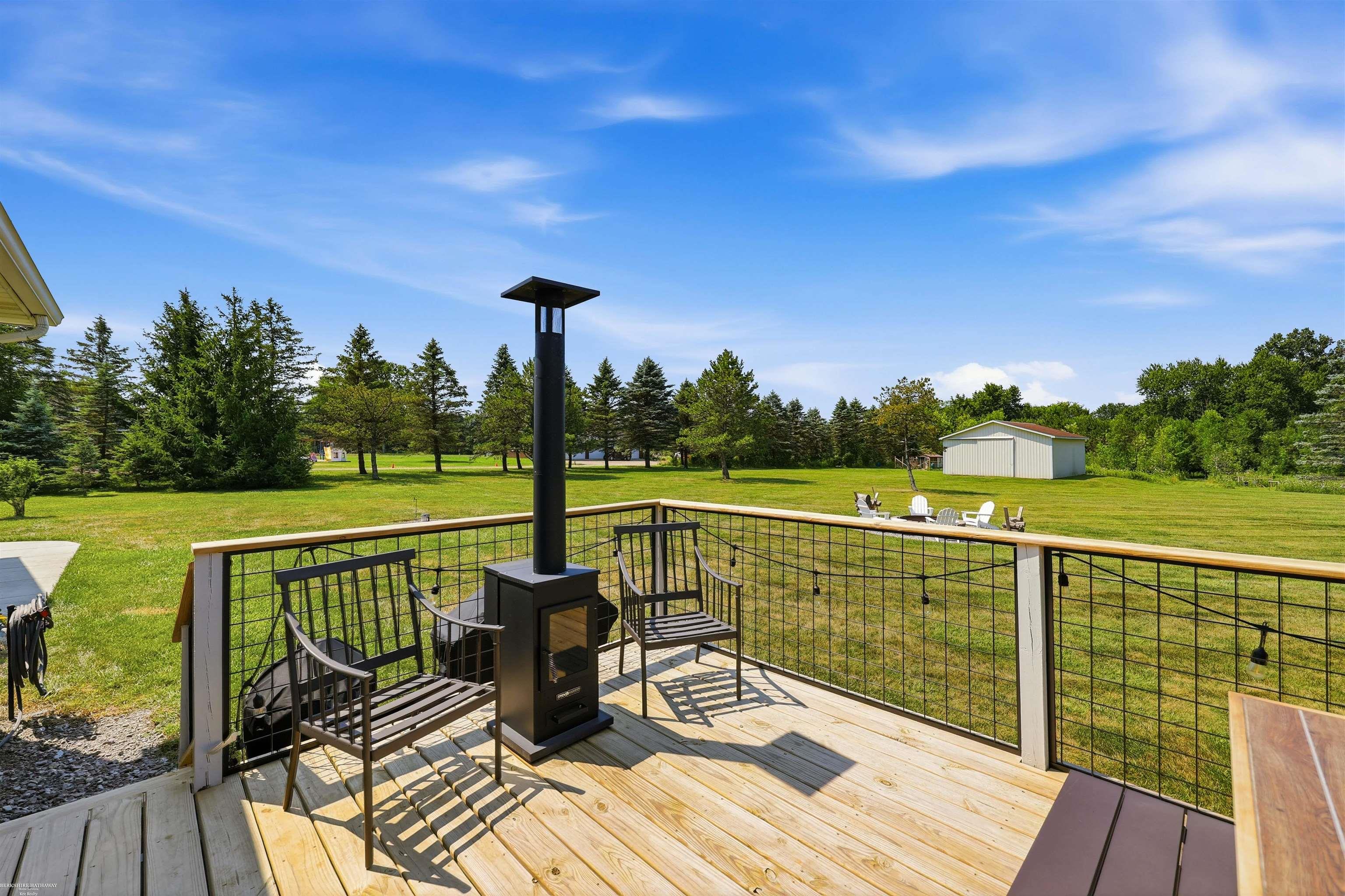 main property photo 44