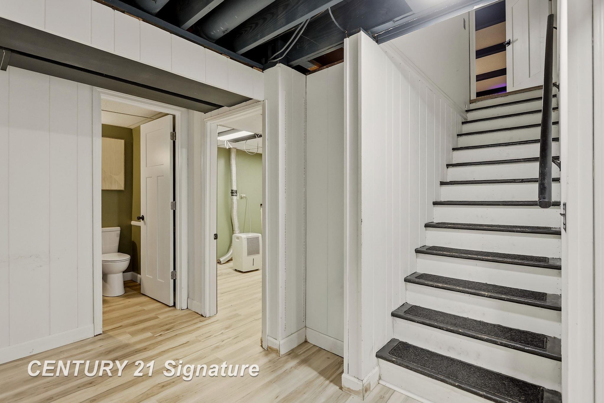 main property photo 50