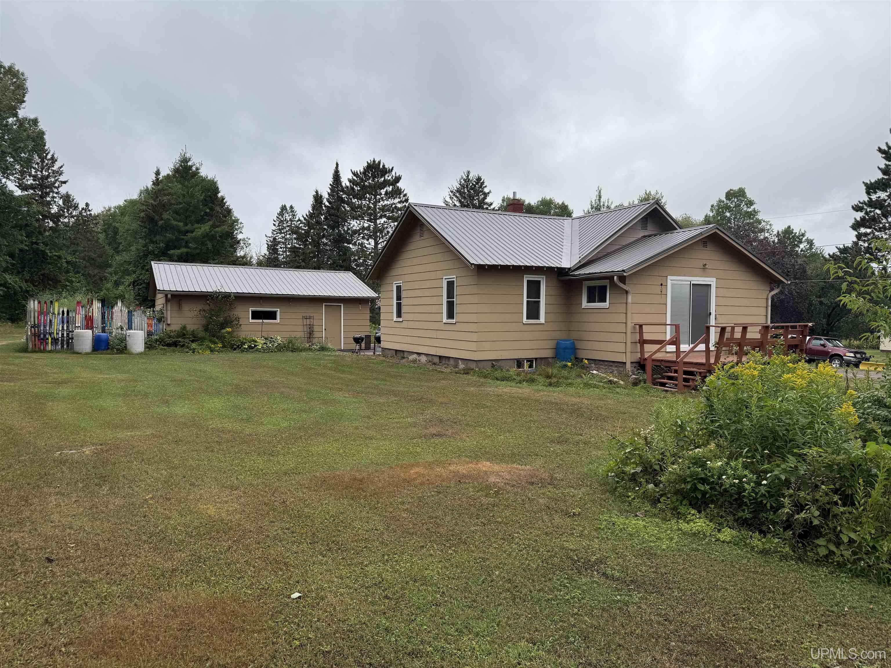 main property photo 26