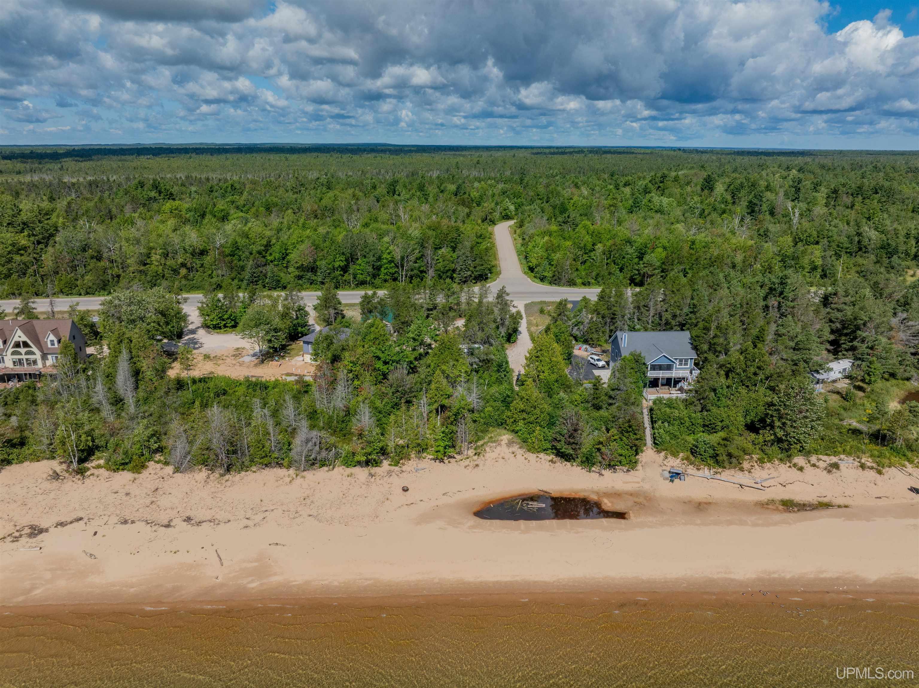 main property photo 13