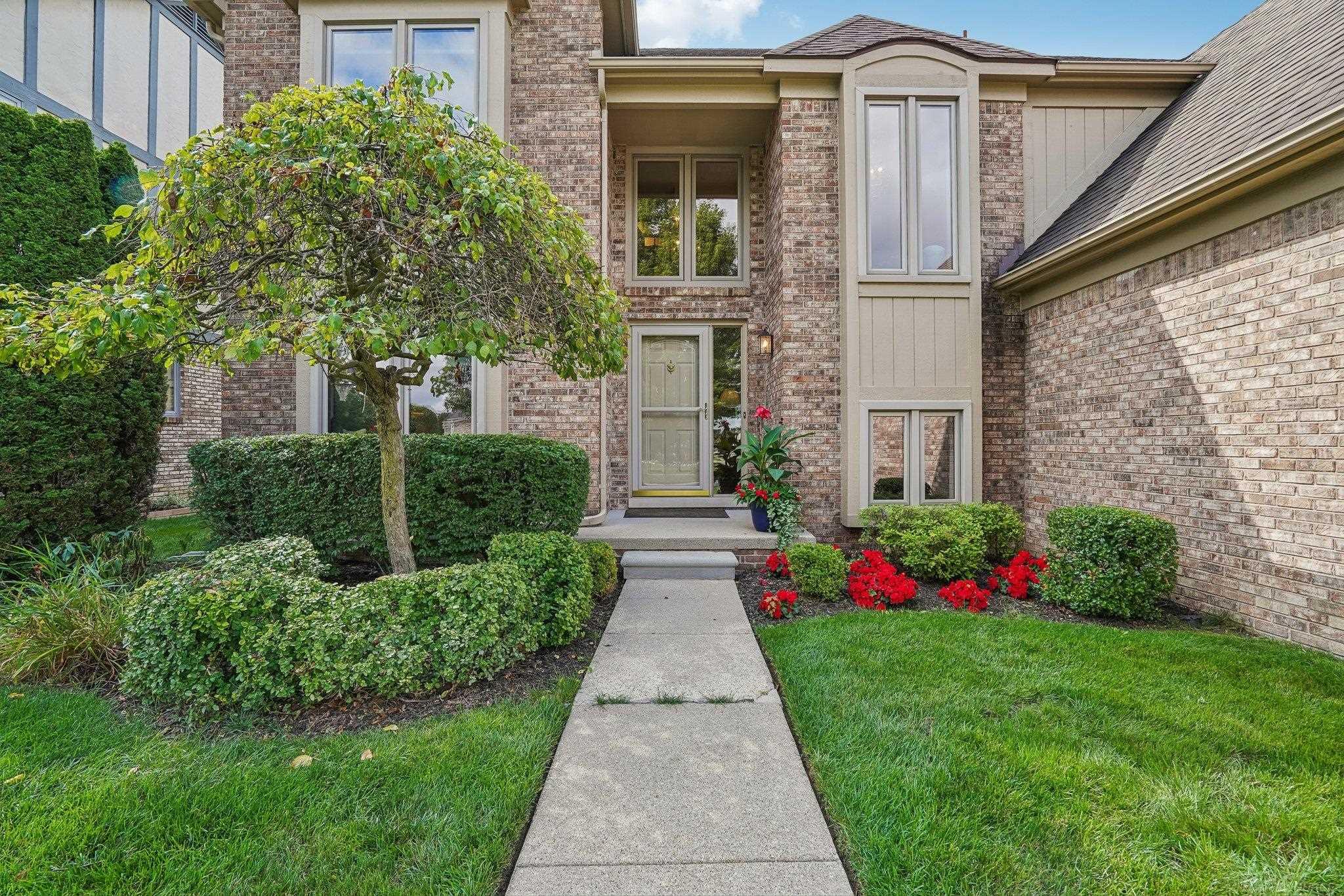 main property photo 6