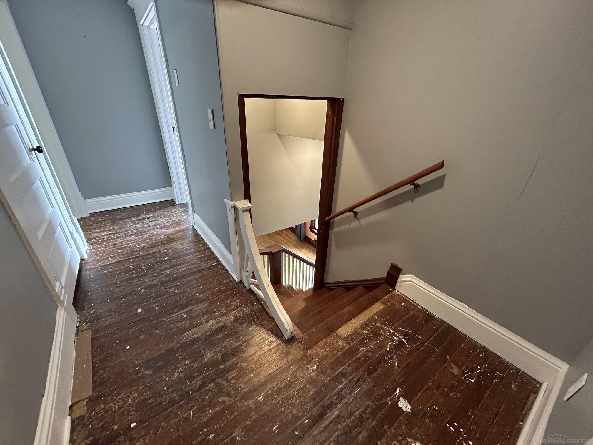 main property photo 29