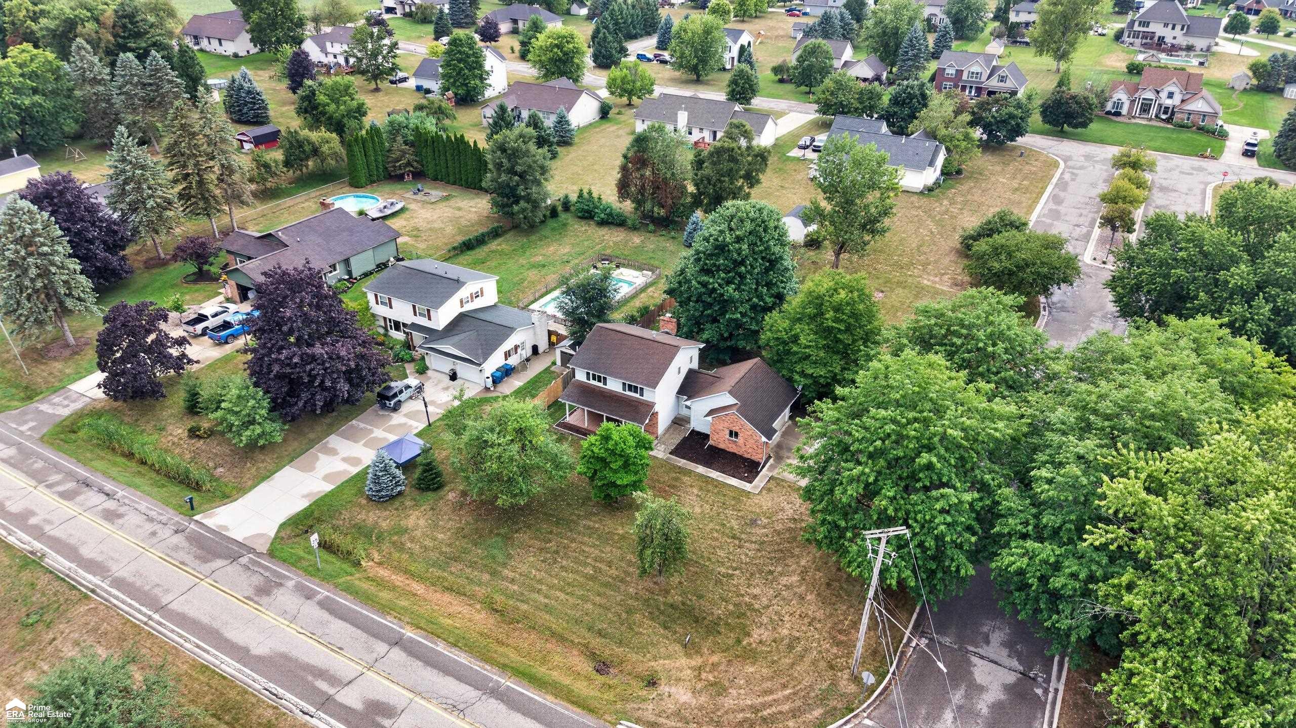 main property photo 59