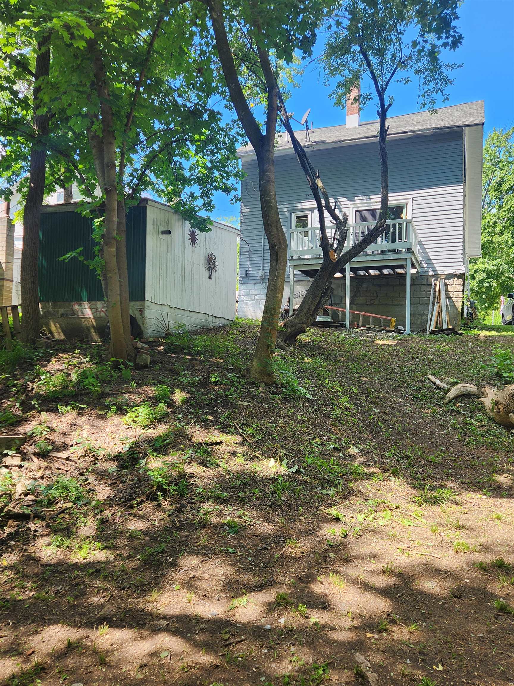 main property photo 30