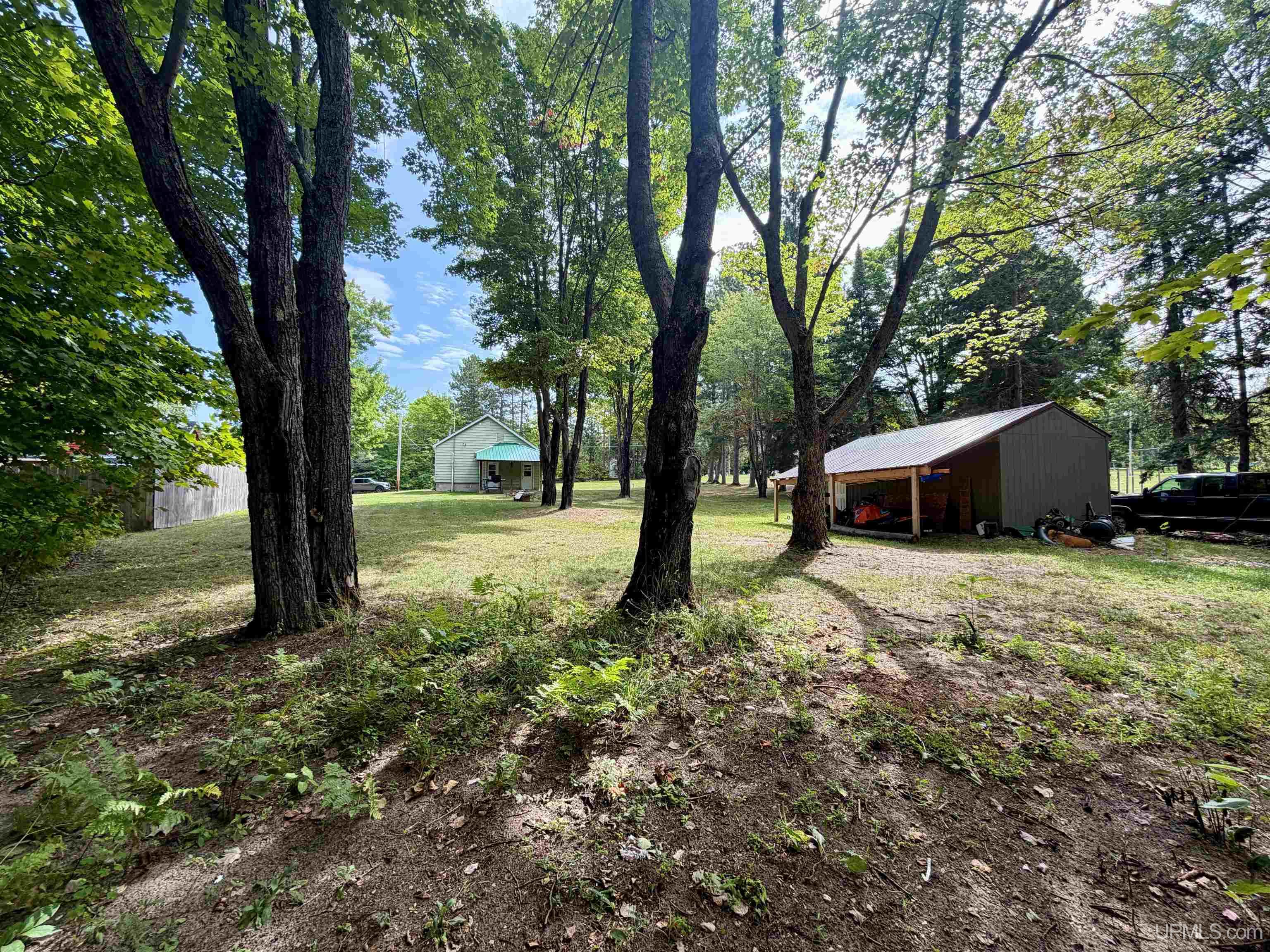 main property photo 26