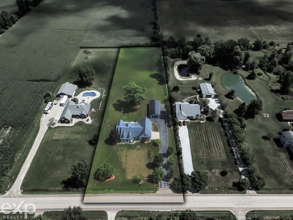 main property photo 38