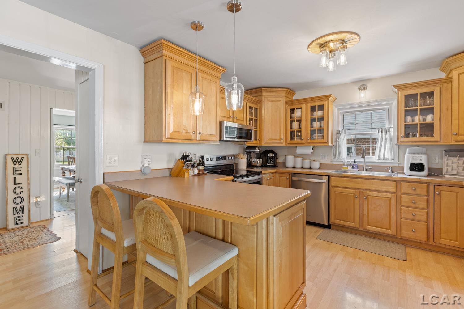 main property photo 14