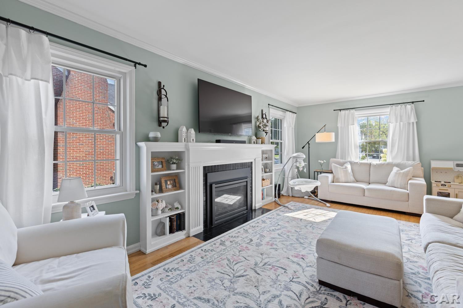 main property photo 7