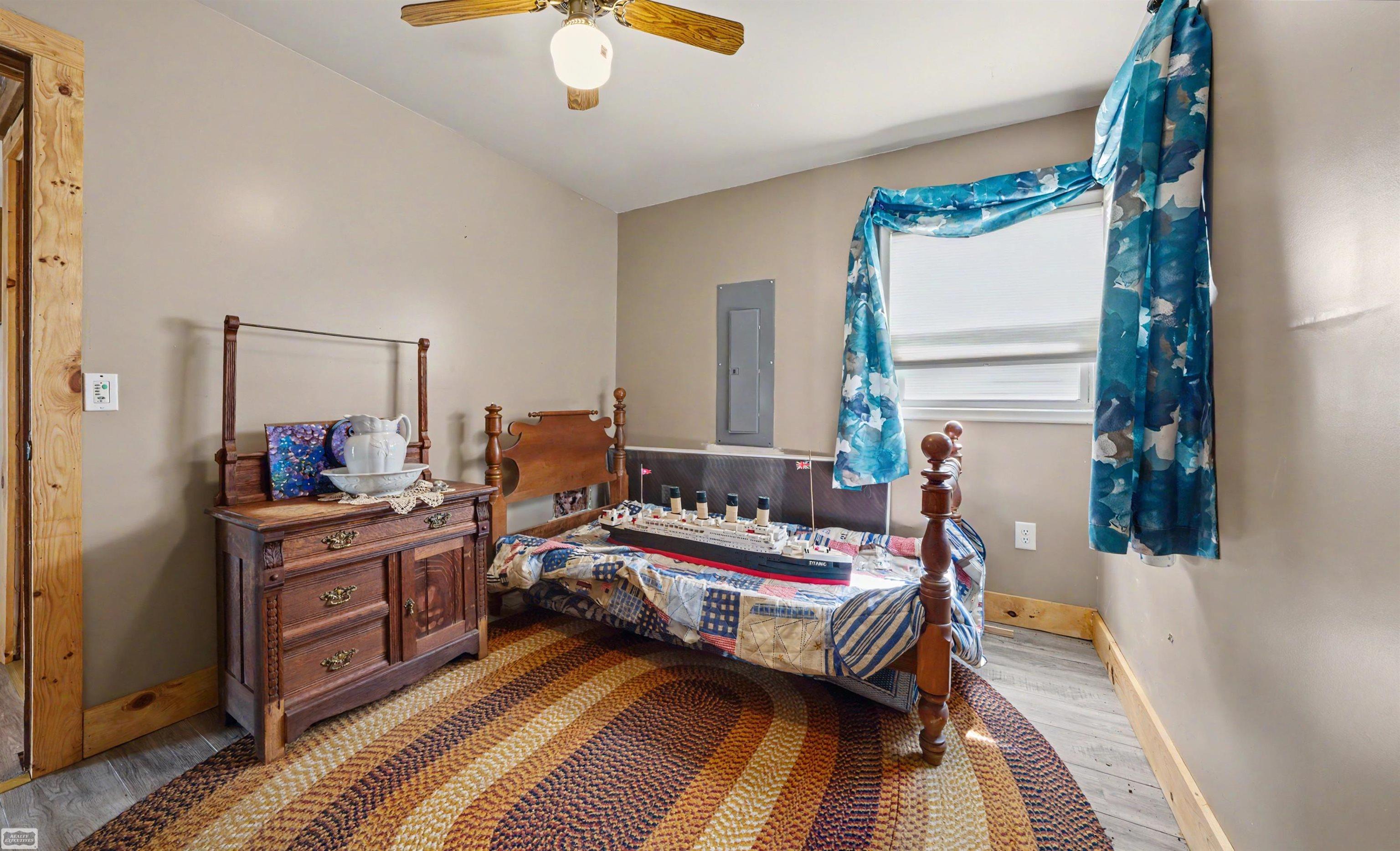 main property photo 42