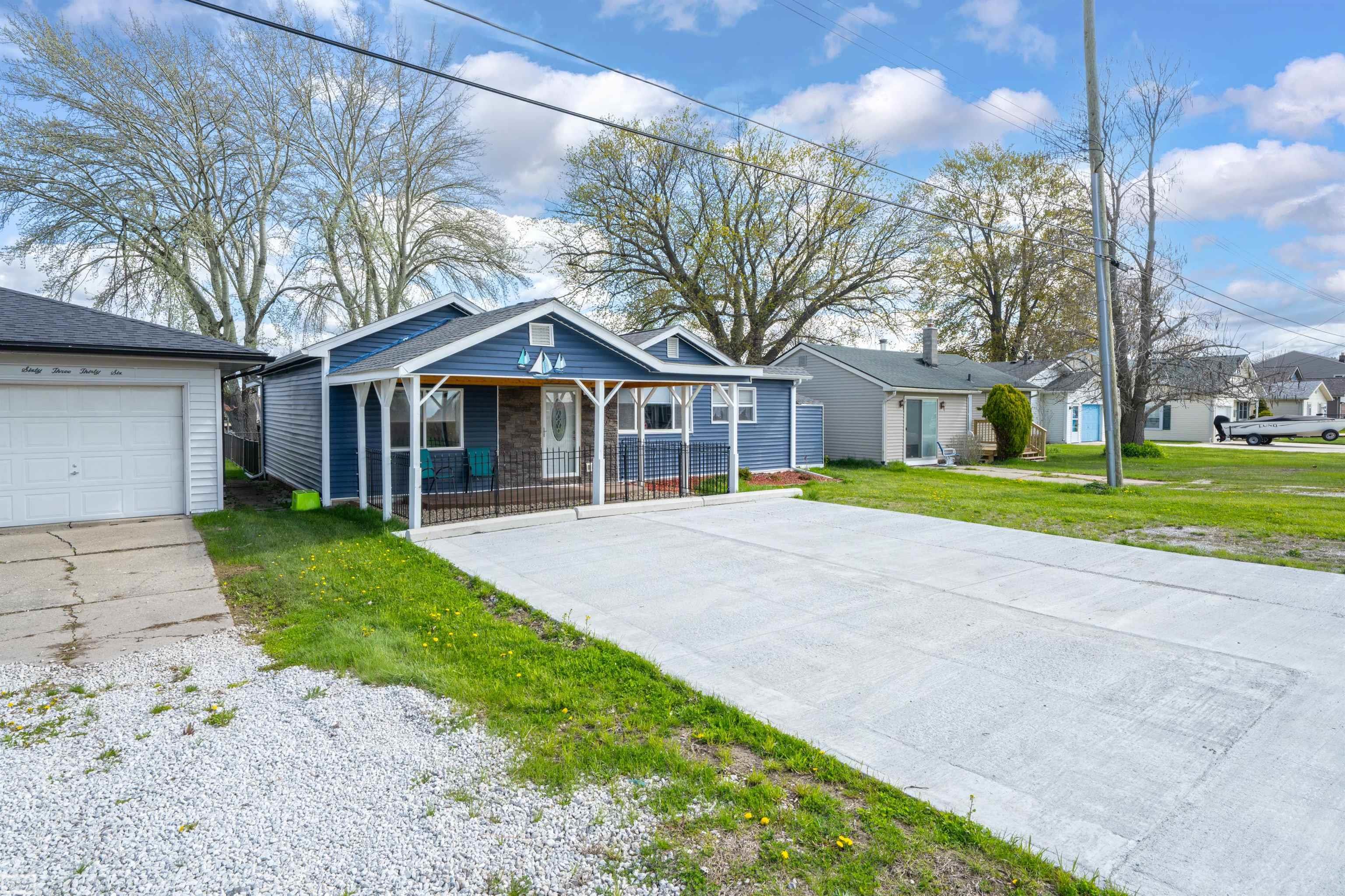 main property photo 51